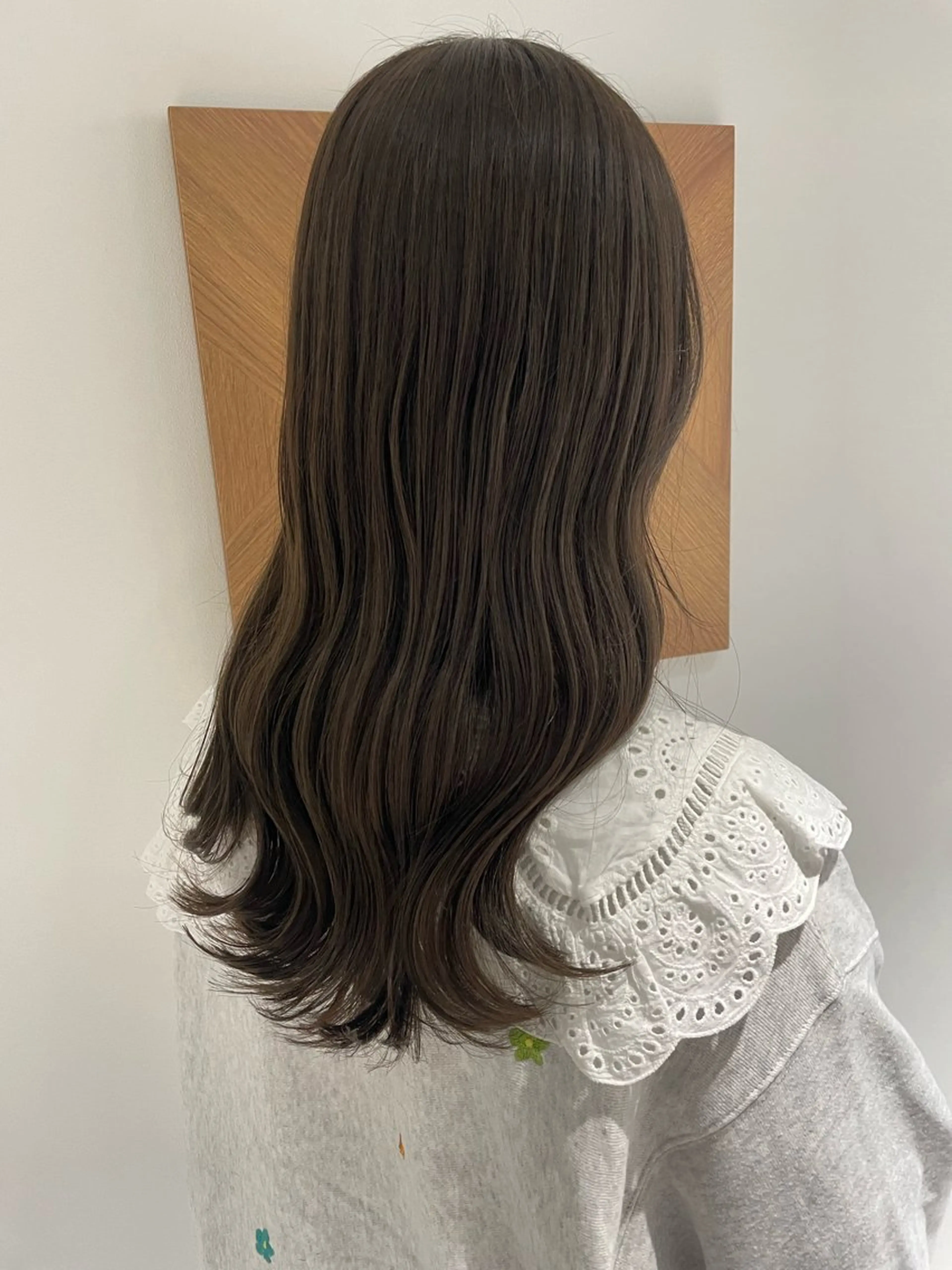 ロング アキ/梅田/顔まわり /レイヤーカット/のヘアスタイル