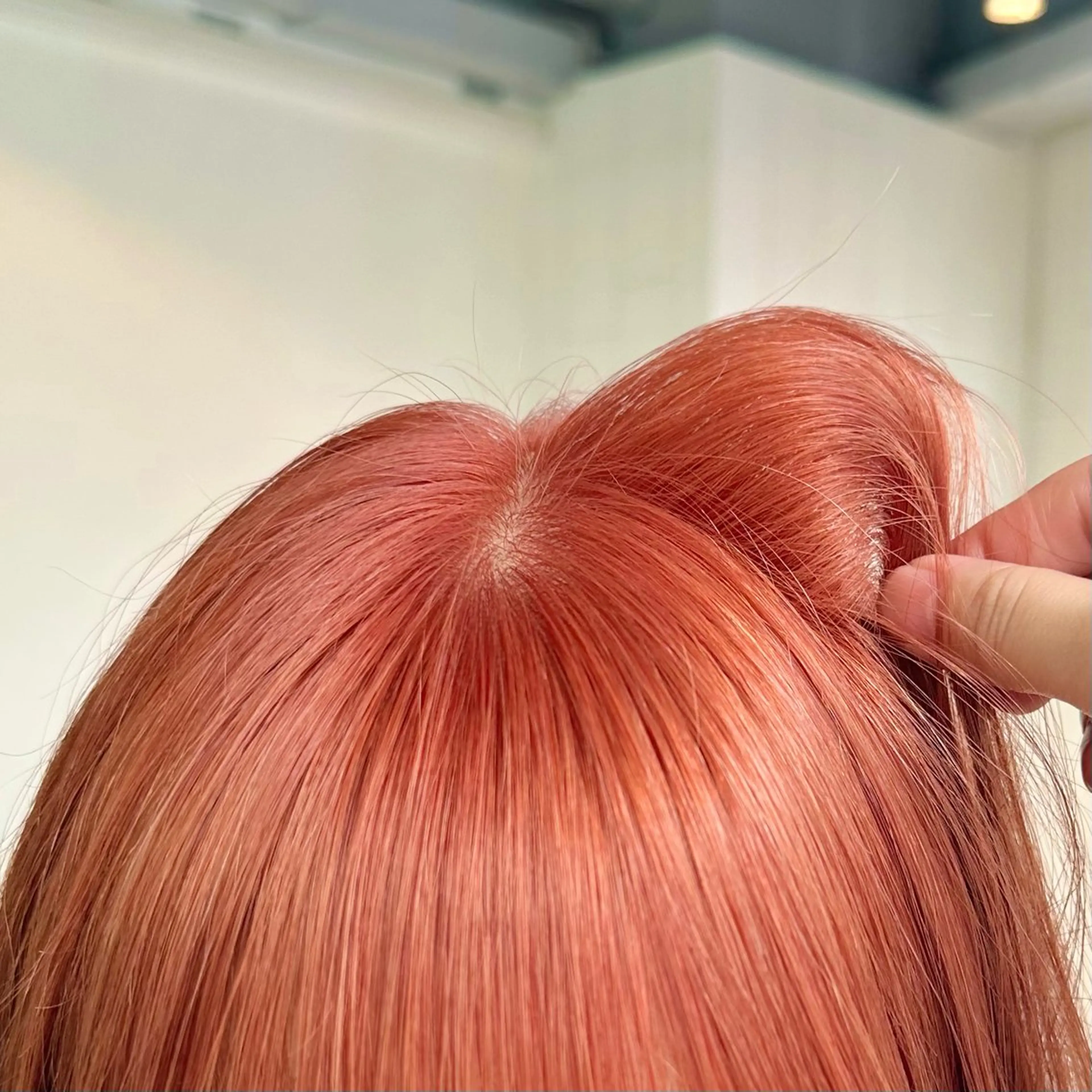 ミディアム カラー ブリーチ オレンジ ピンクカラー 🌷モア 🌷暖色カラー・ボブのヘアスタイル