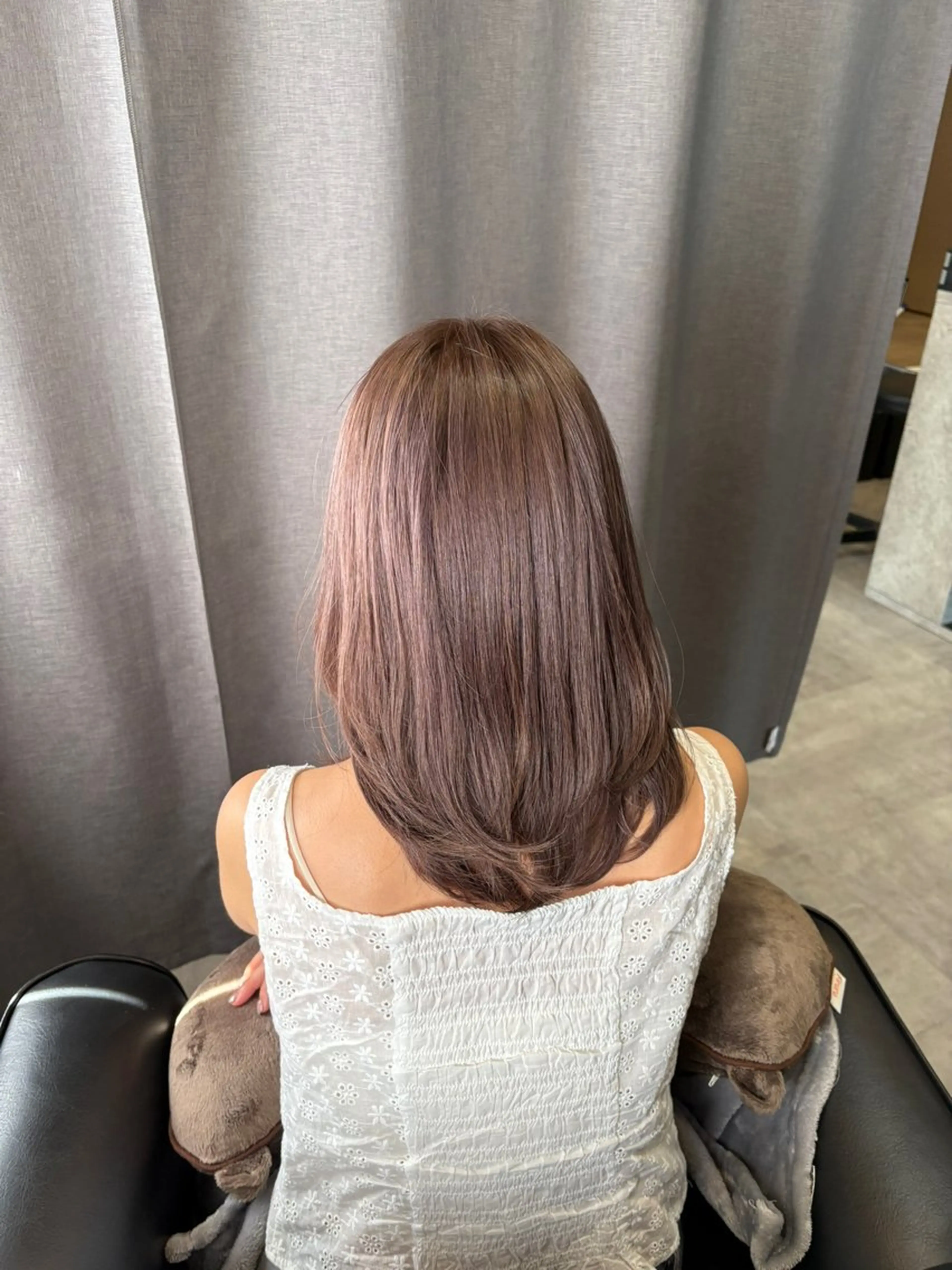 ミディアム カラー 豊橋/菜月/ブリーチ /艶カラーハイトーンのヘアスタイル