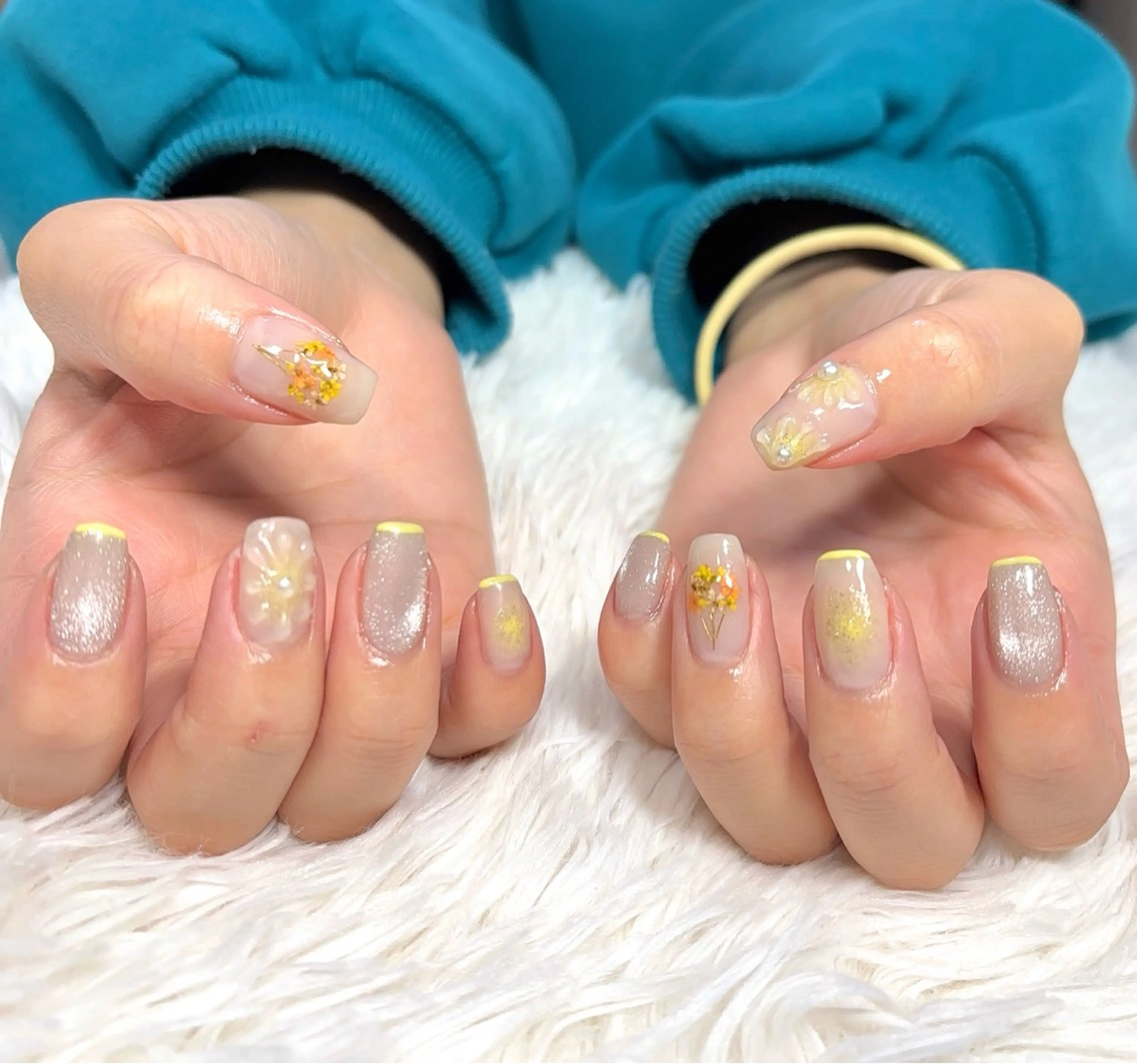 ネイル チークネイル フラワーネイル ぷっくりネイル ハンドネイル LUANA n'sのネイルデザイン