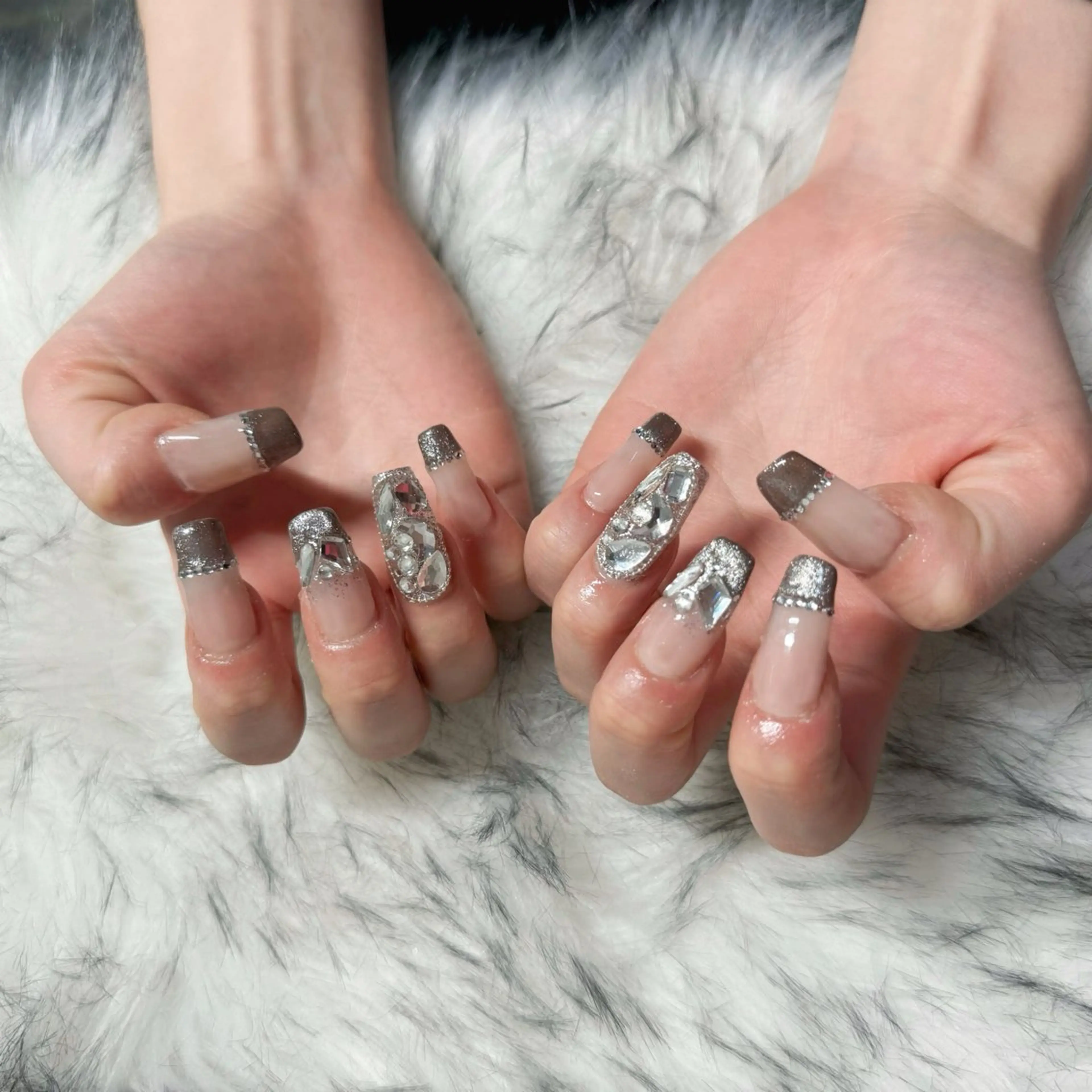 ロング ハンドネイル mao .のネイルデザイン