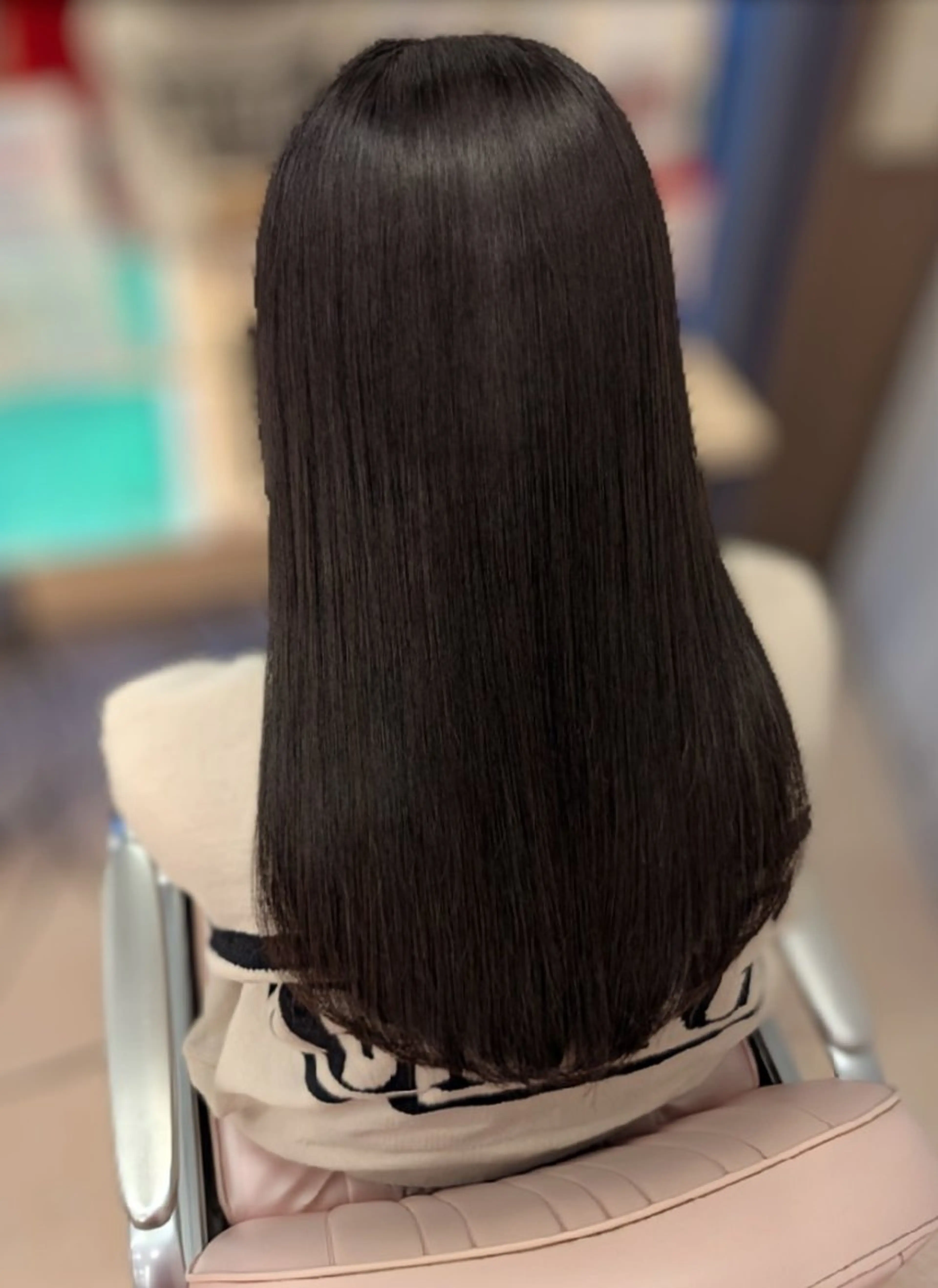 セミロング 鈴木 優里花のヘアスタイル