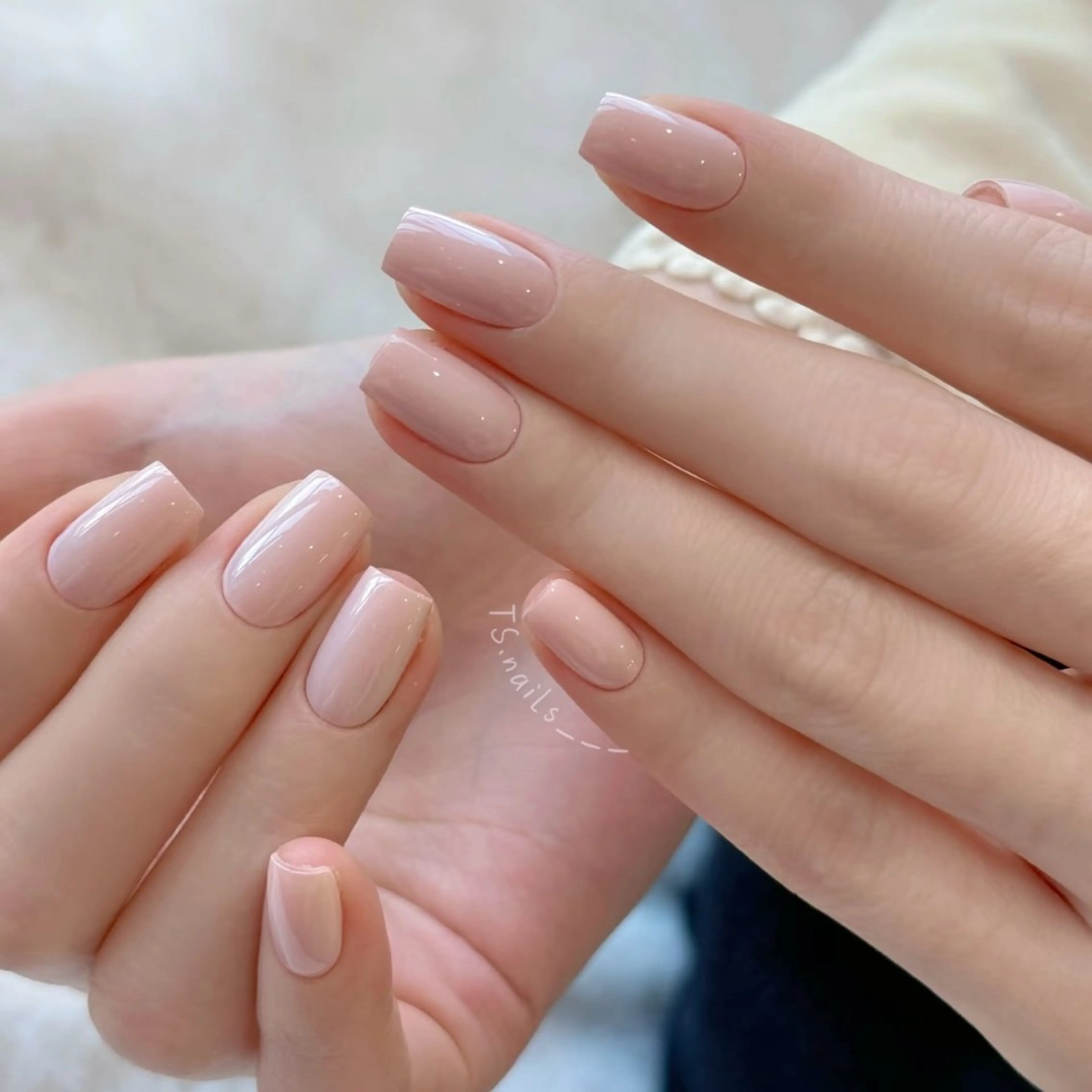 ネイル キラキラネイル マグネットネイル 持ち込み オフィスネイル シンプルネイル TS. nails___のネイルデザイン