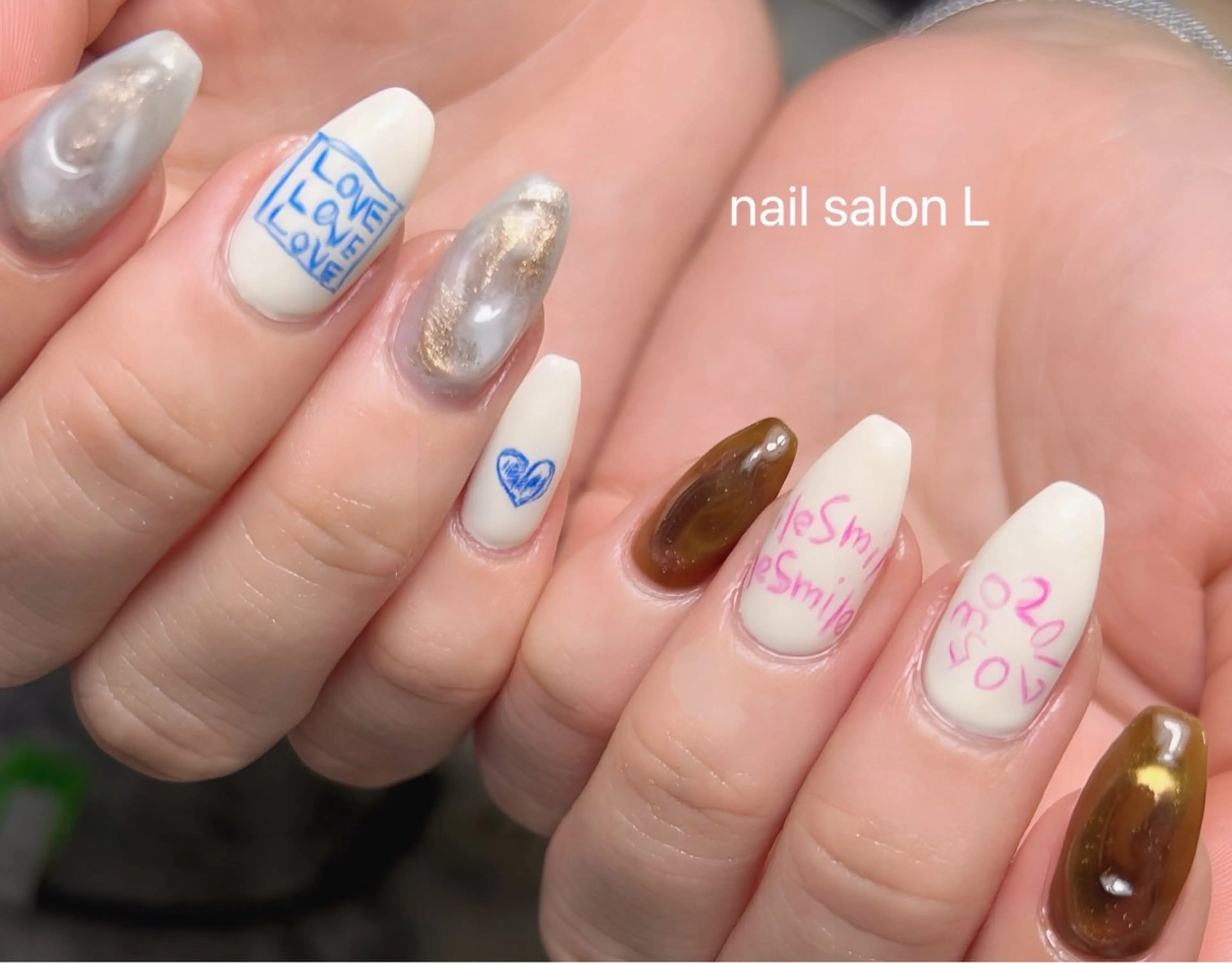 ネイル 持ち込み ニュアンスネイル ハンドネイル 吉川市 ネイルサロンLのネイルデザイン