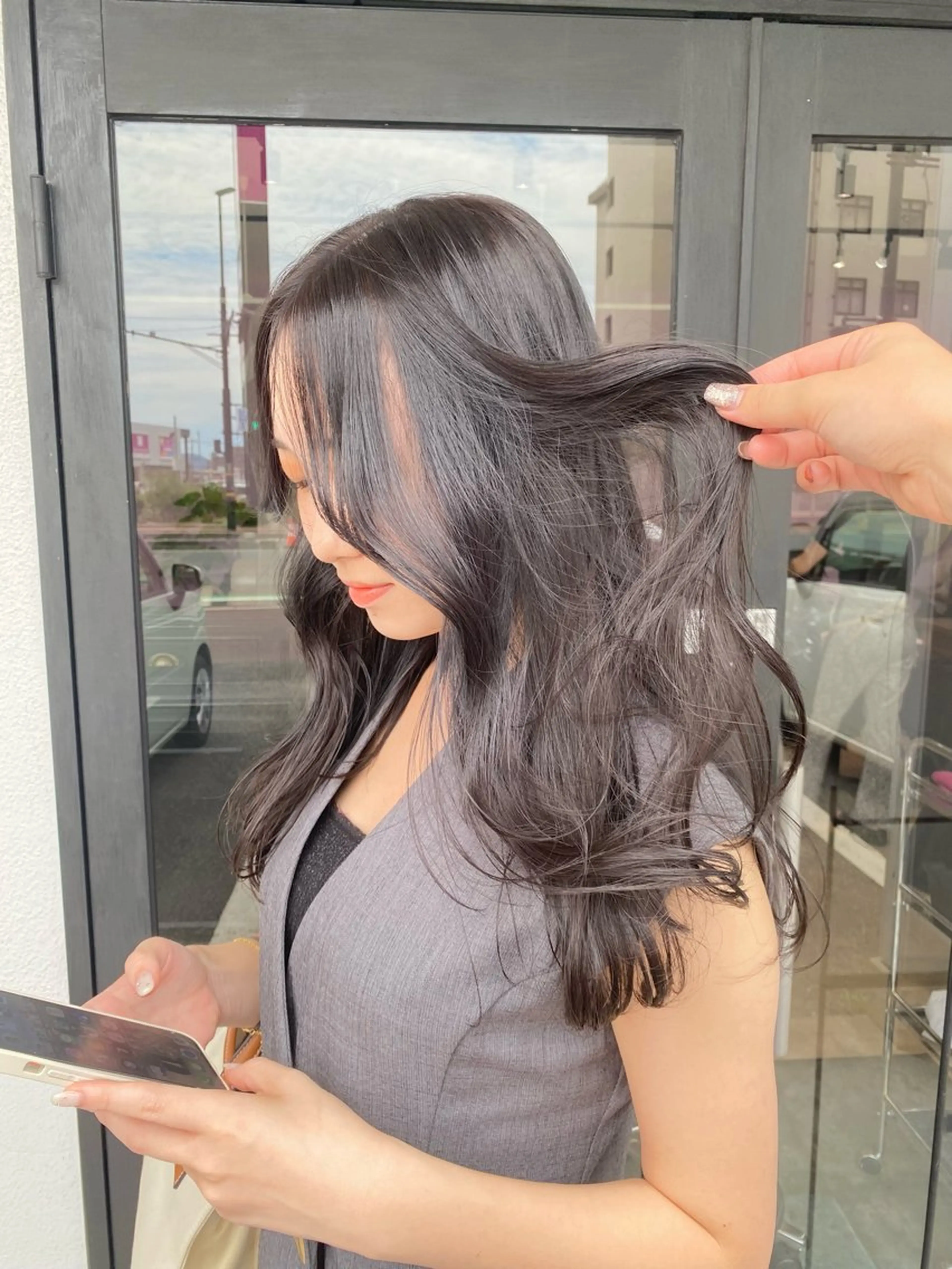 カラー グレージュ MATTY azusaのヘアスタイル