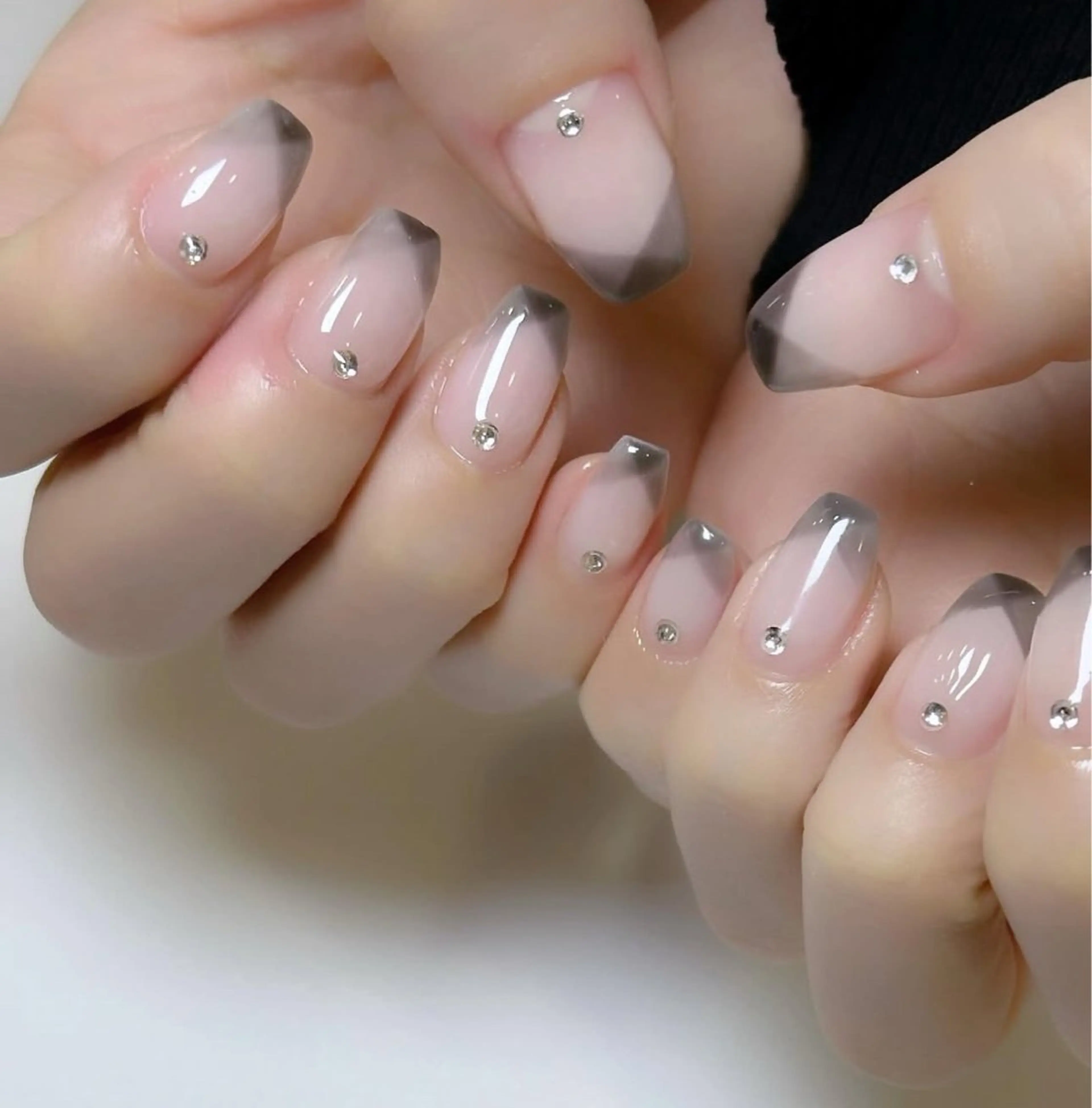 ネイル ハンドネイル 🎀PG🩵 ネイルサロンのネイルデザイン