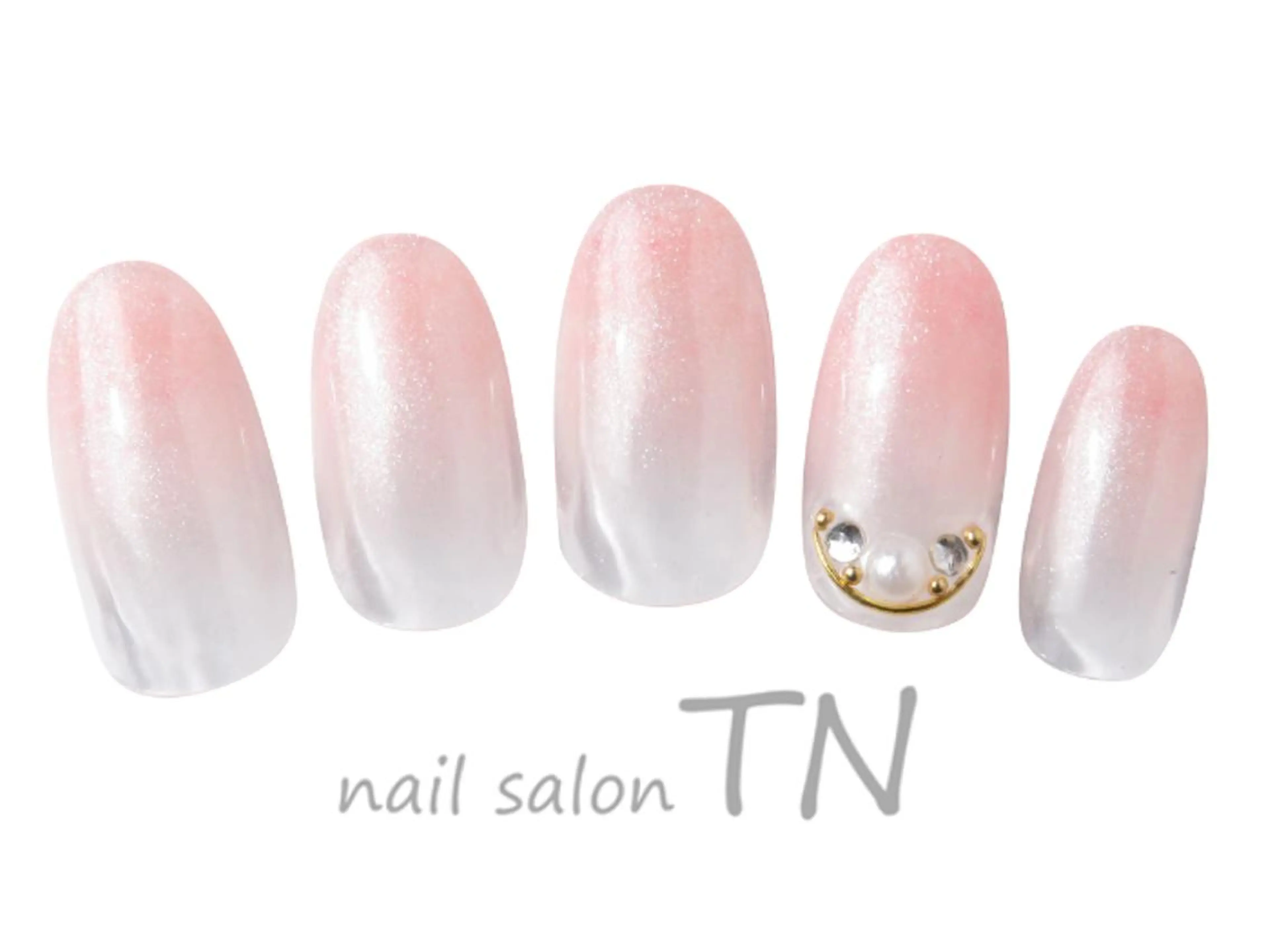 ネイル 寺嶋 ひなのネイルデザイン