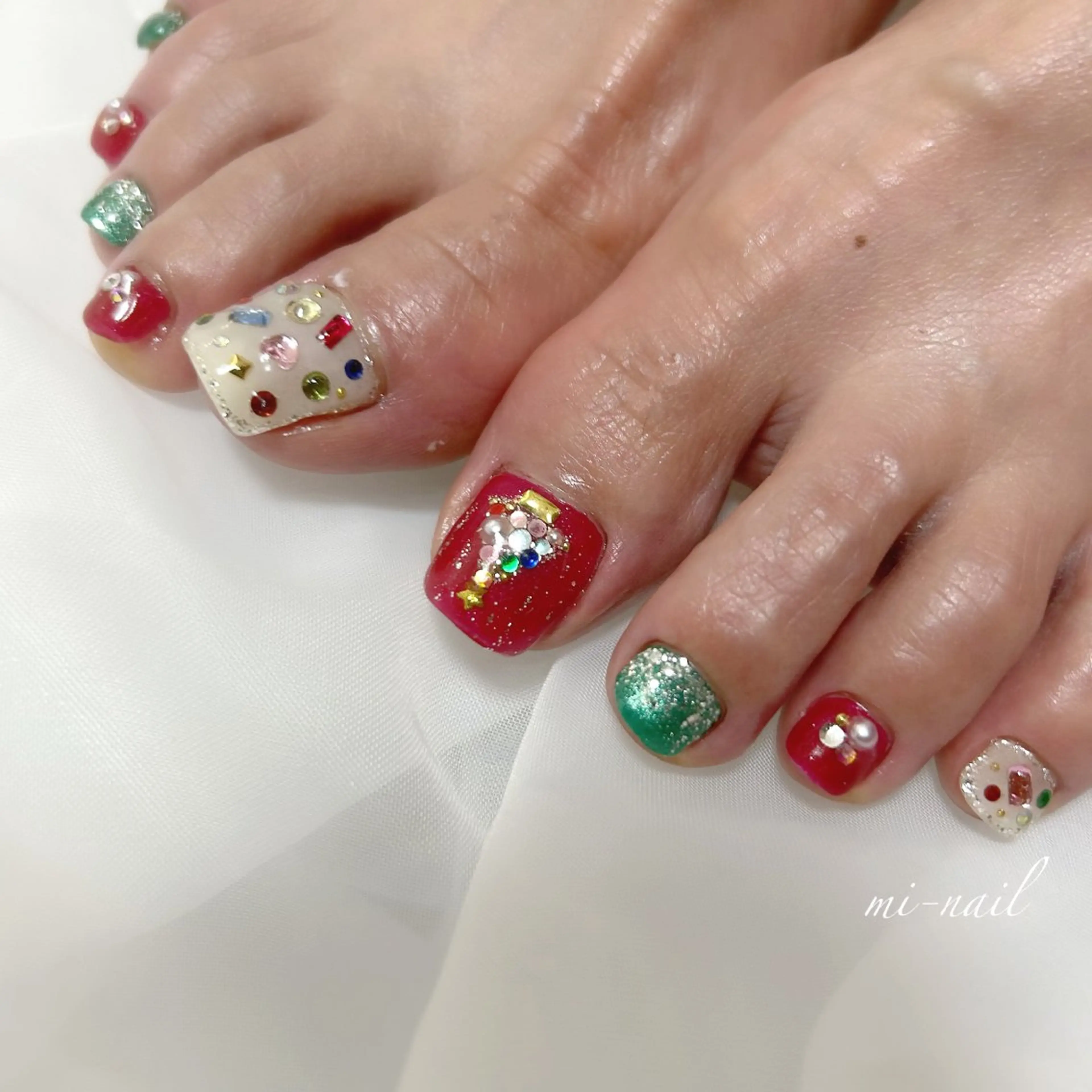 ネイル フットネイル ..mi_nail..所属・..mi-nail ..のネイルデザイン