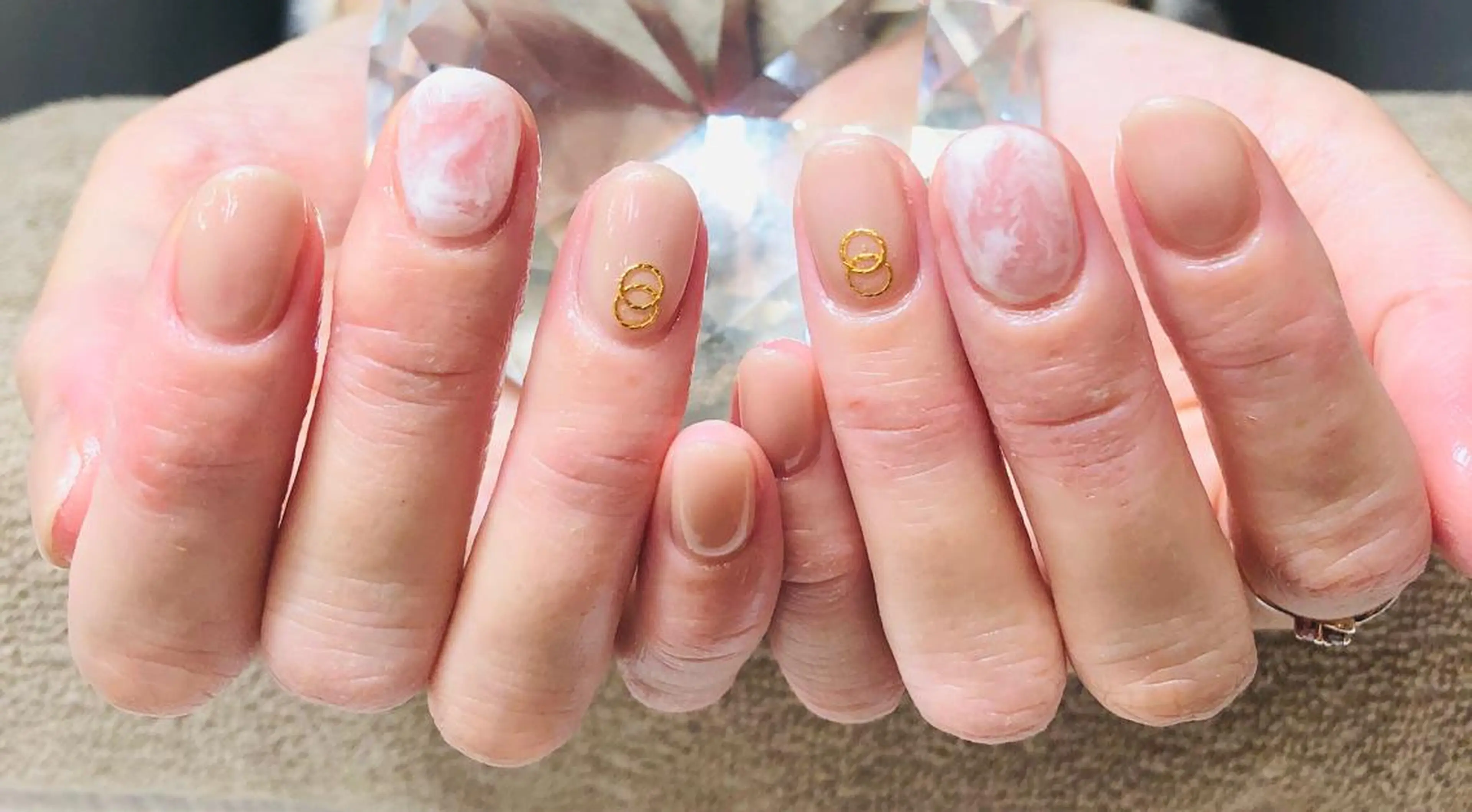 ネイル CROWN プライベートサロンのネイルデザイン