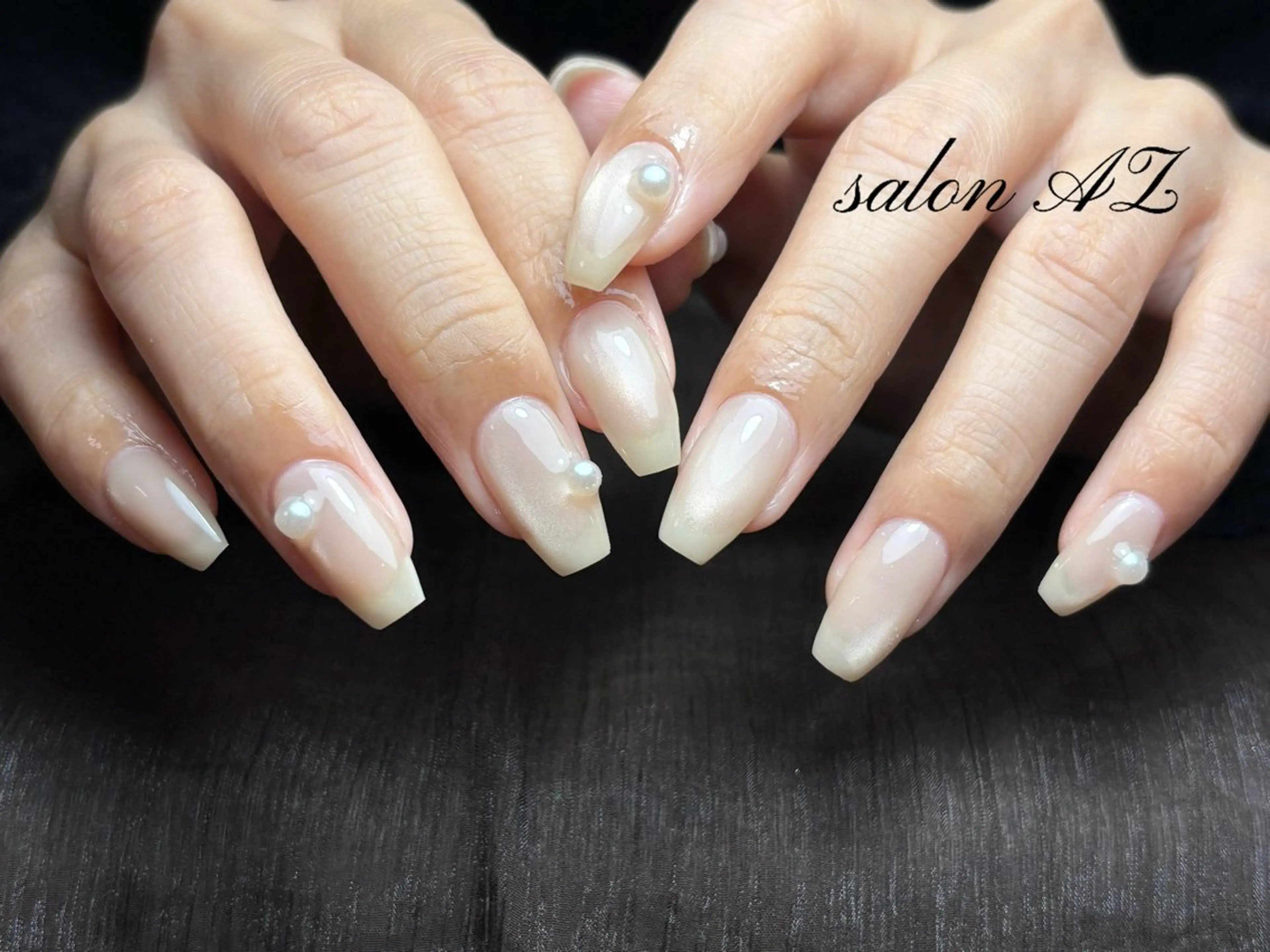 ネイル 長さ出し フットネイル フレンチネイル マグネットネイル ニュアンスネイル salon AZのネイルデザイン