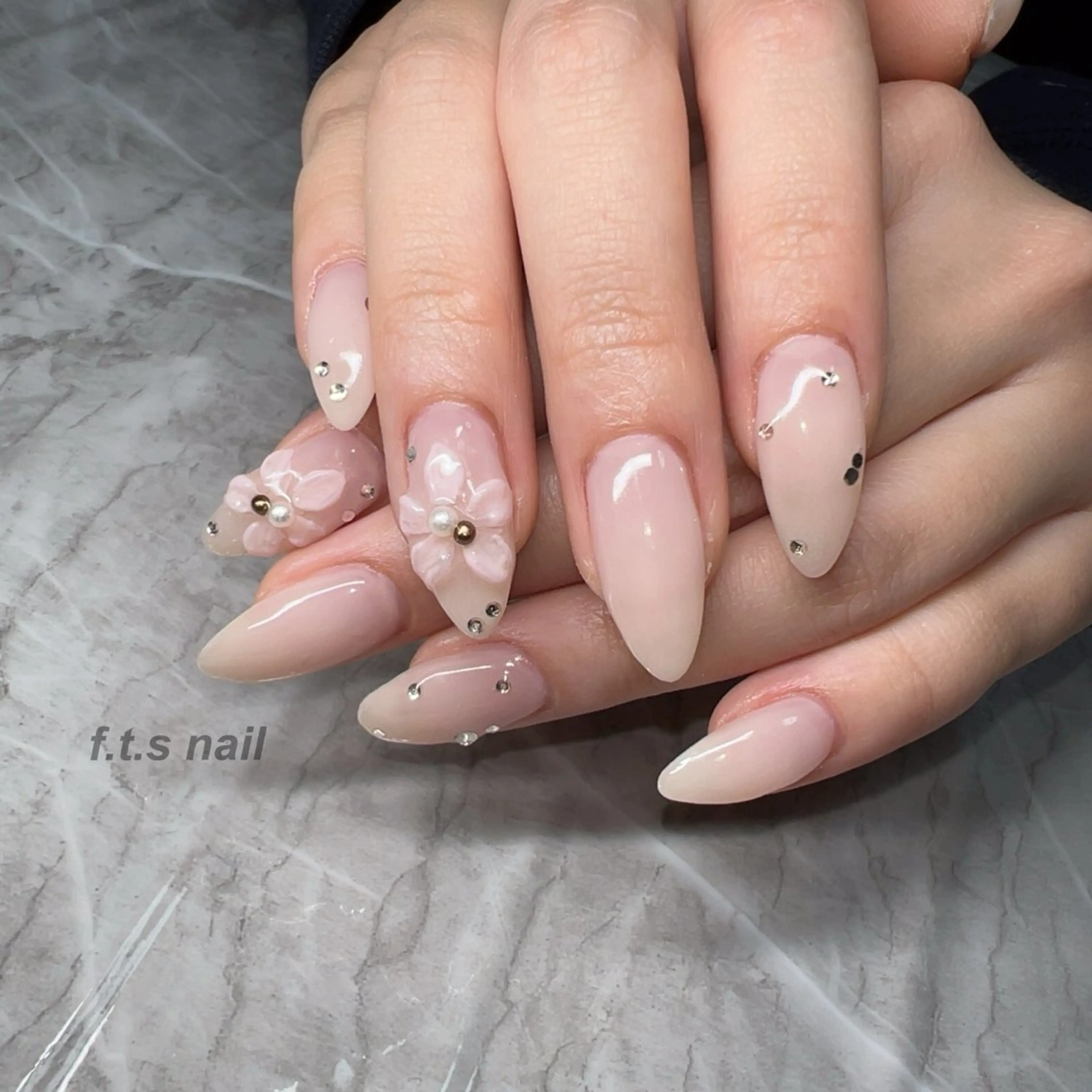 ネイル ハンドネイル F.T.S nailのネイルデザイン