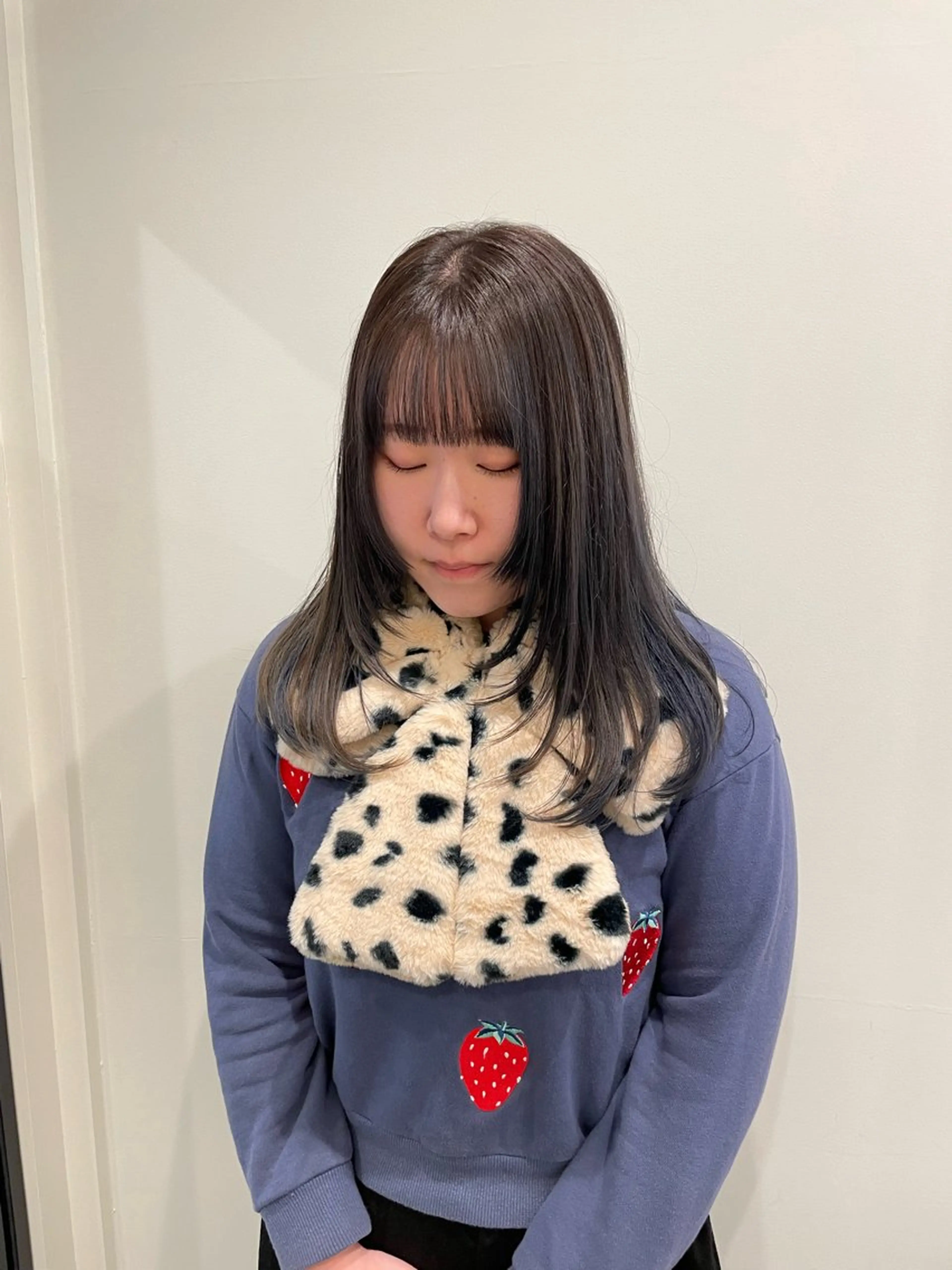 セミロング カラー 姫カット レイヤーカット カット ヘアカラー 渋谷 留菜のヘアスタイル