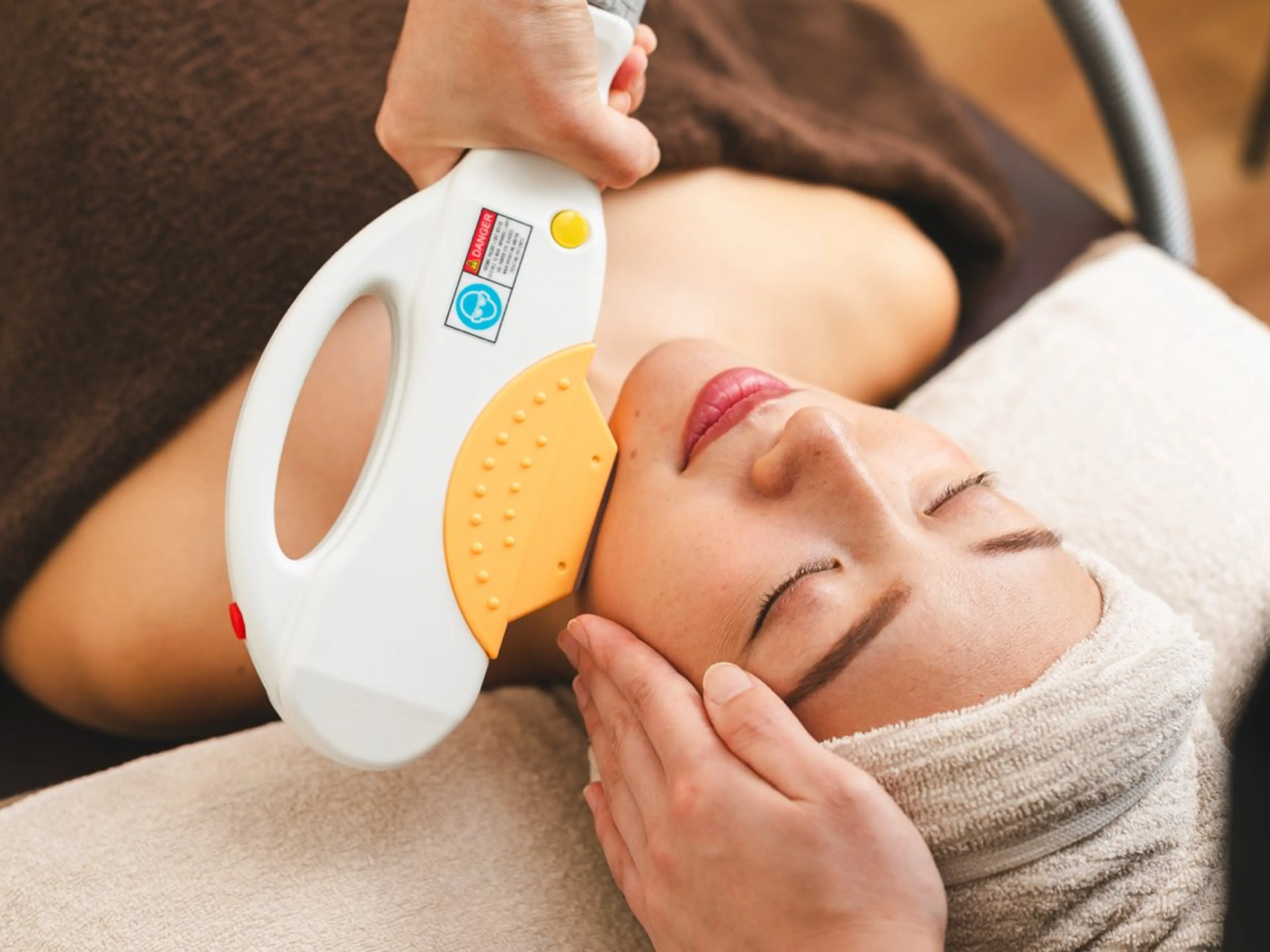 顔脱毛×ヒト幹細胞の写真