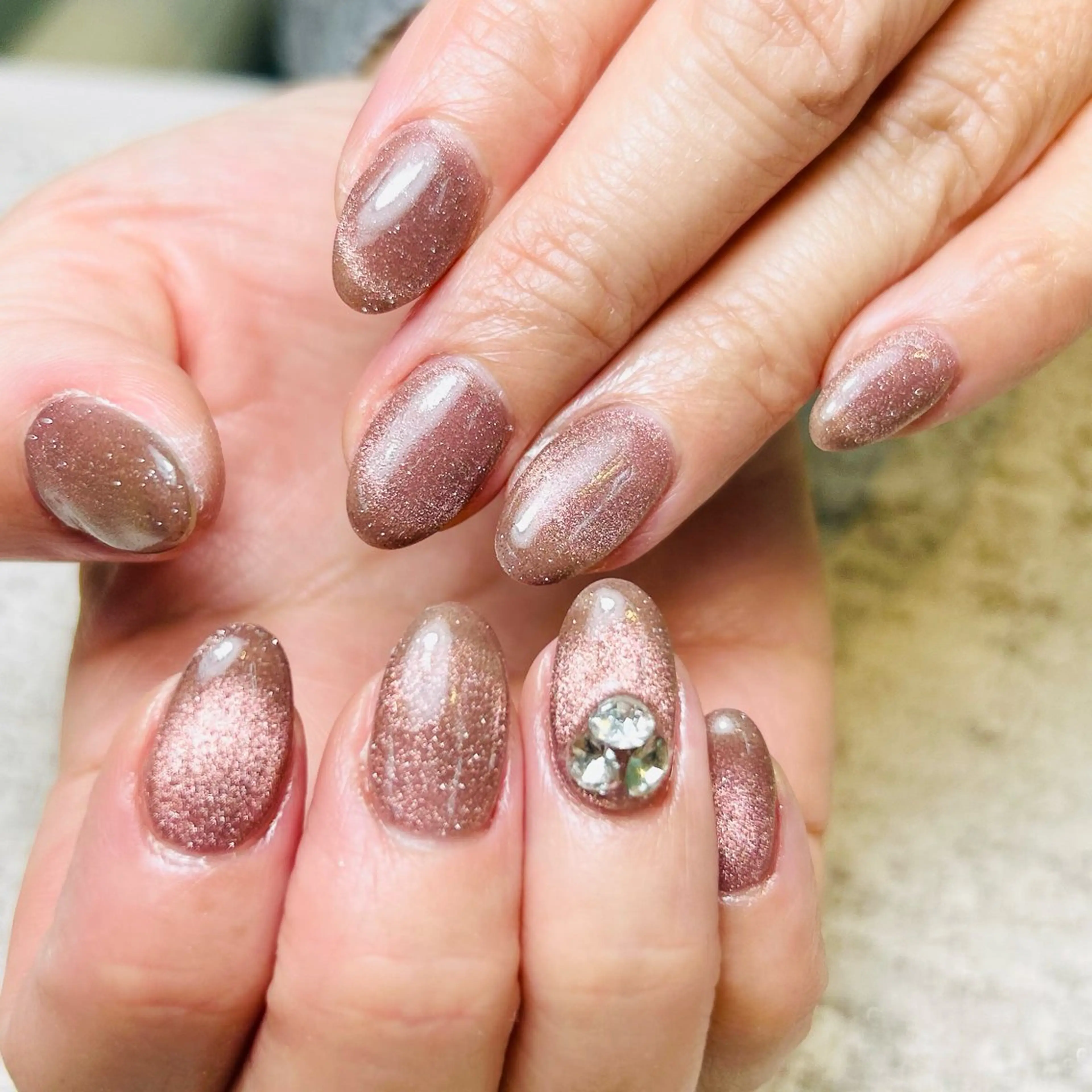 ネイル マグネットネイル ネイルサロンmuumii所属・東十条muumii ネイルまつ毛のネイルデザイン