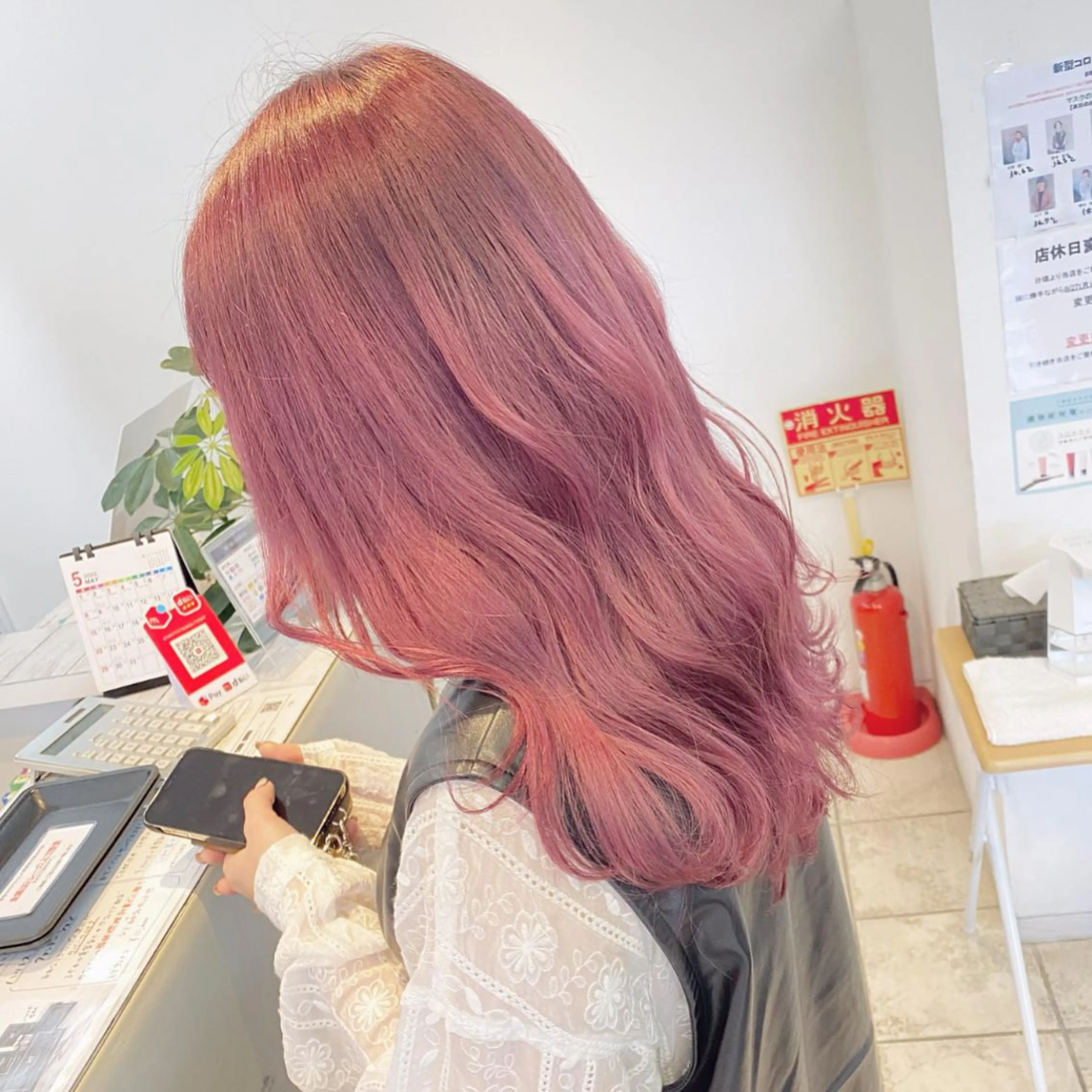 ロング カラー 渡邊 唯のヘアスタイル