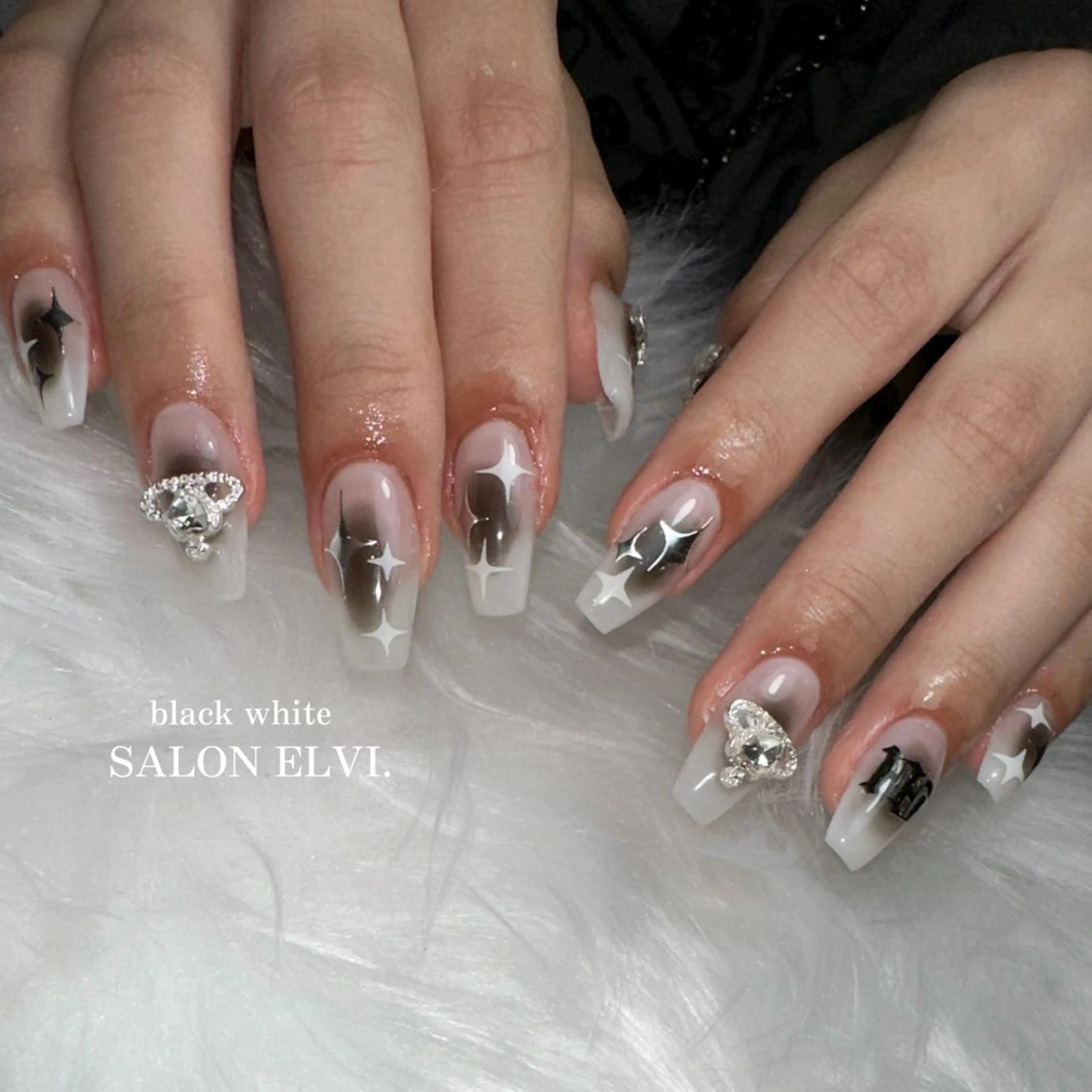 ネイル SALON ELVI.のネイルデザイン