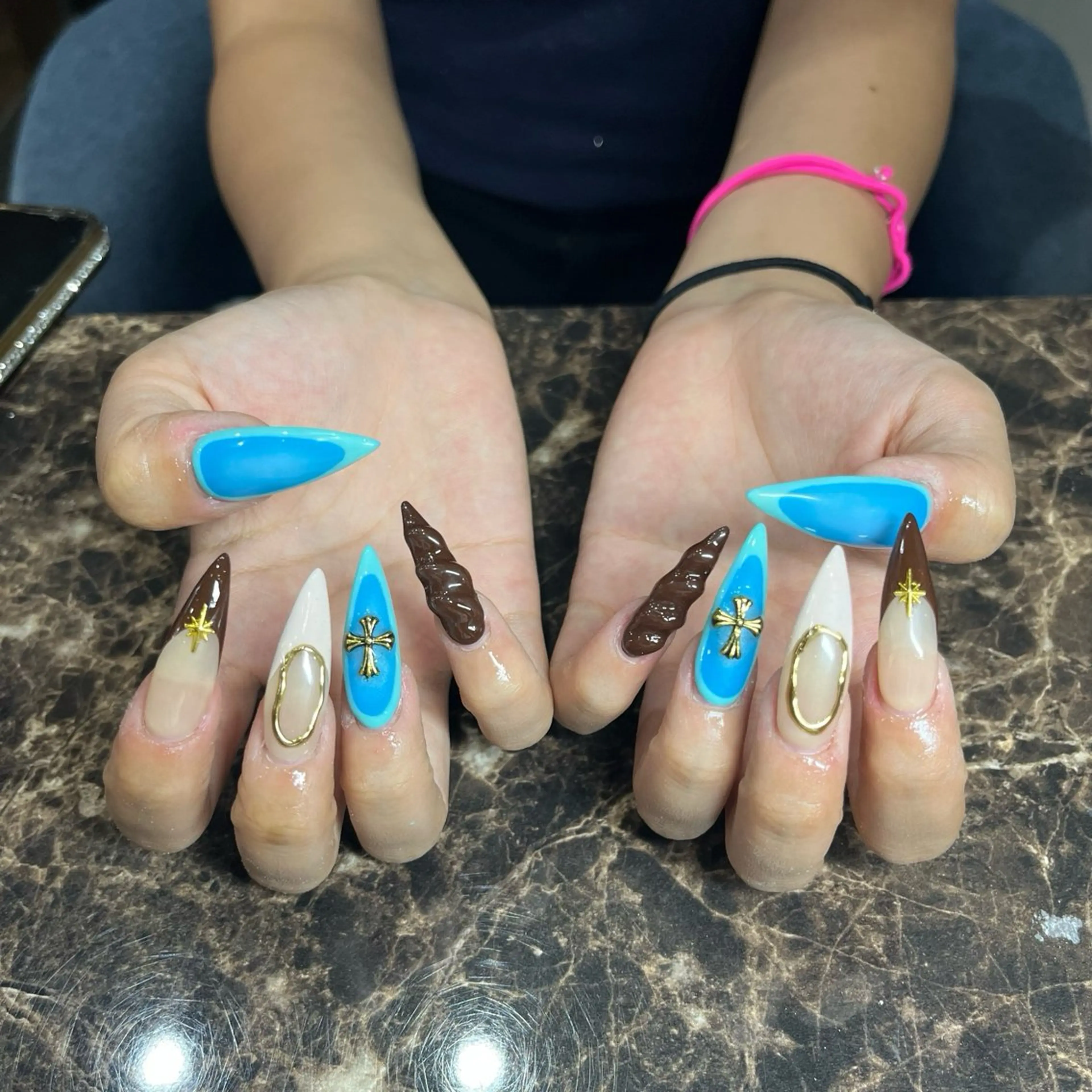 ネイル ハンドネイル IROHA nail Ami🐊🎀のネイルデザイン