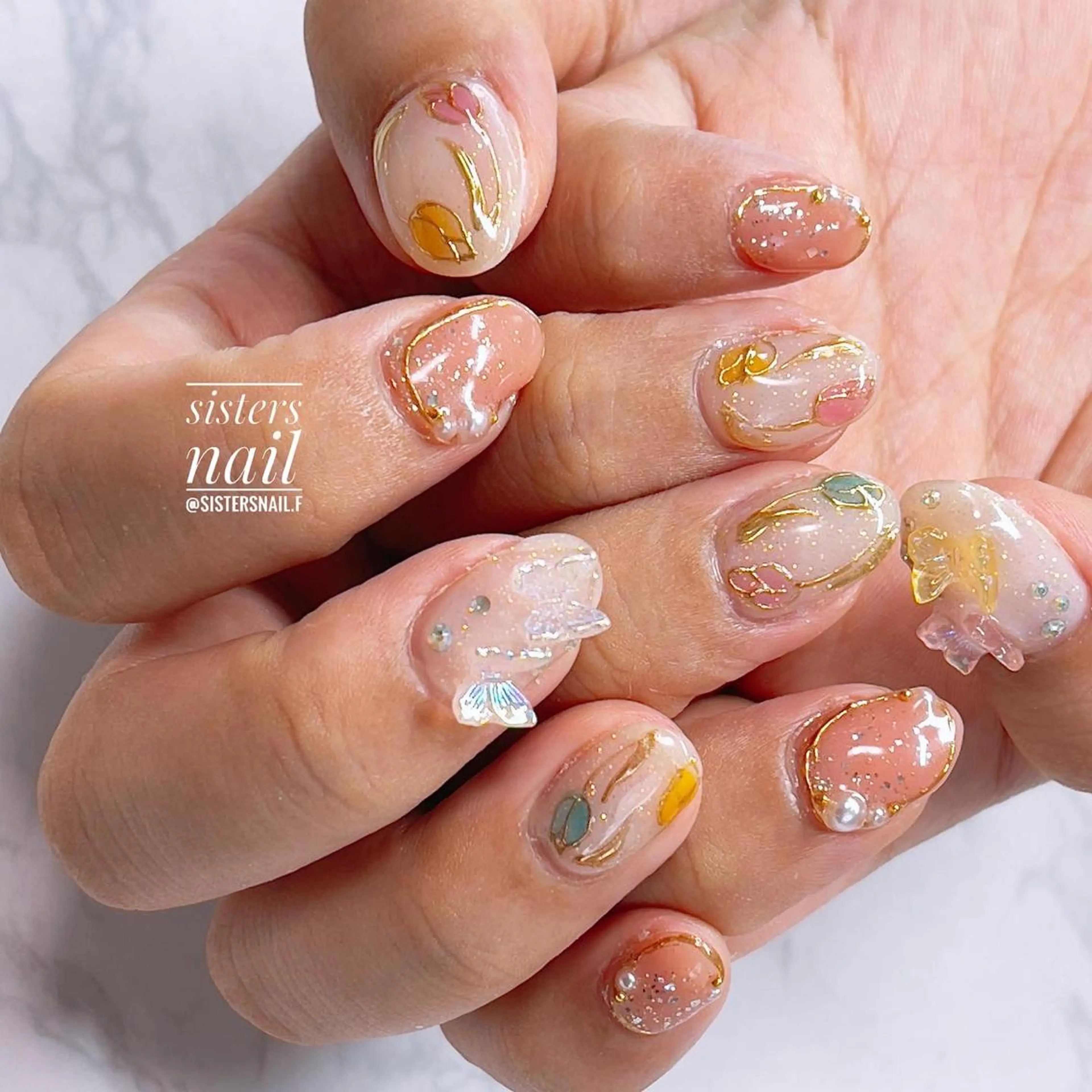 ネイル アートネイル フラワーネイル ジェルネイル キラキラネイル ラメ(グリッター) sisters nail.fのネイルデザイン