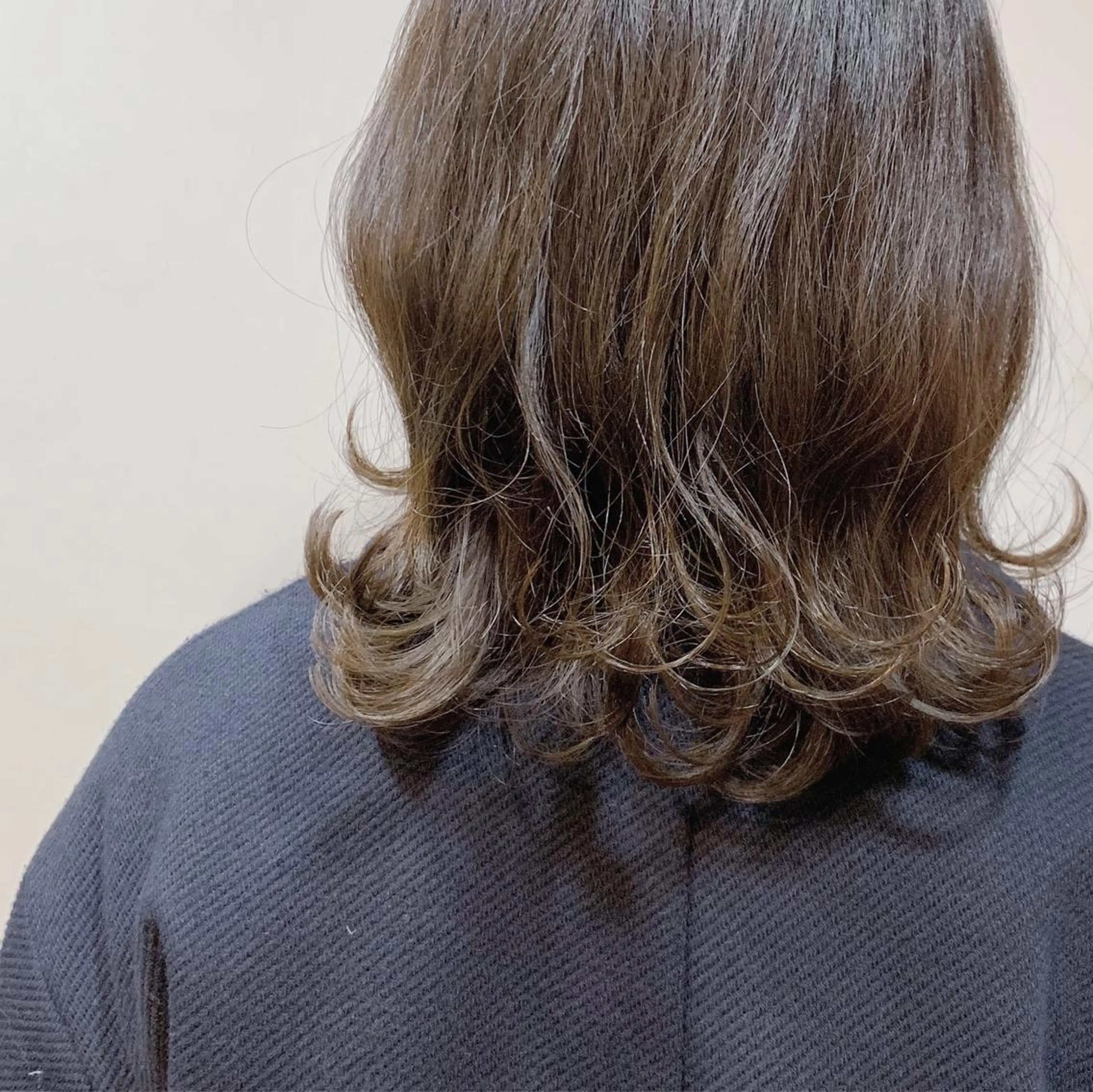 ミディアム カラー パーマ イノウエ ミキのマツエク・マツパデザイン