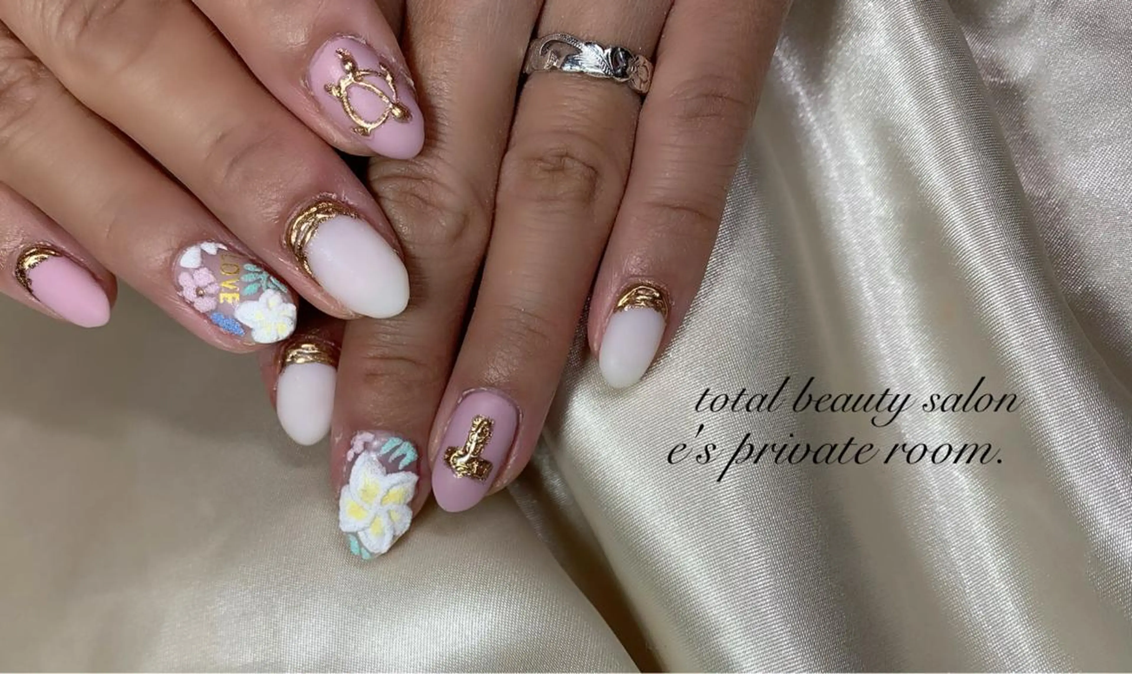 ネイル LAVISH nail salonのネイルデザイン