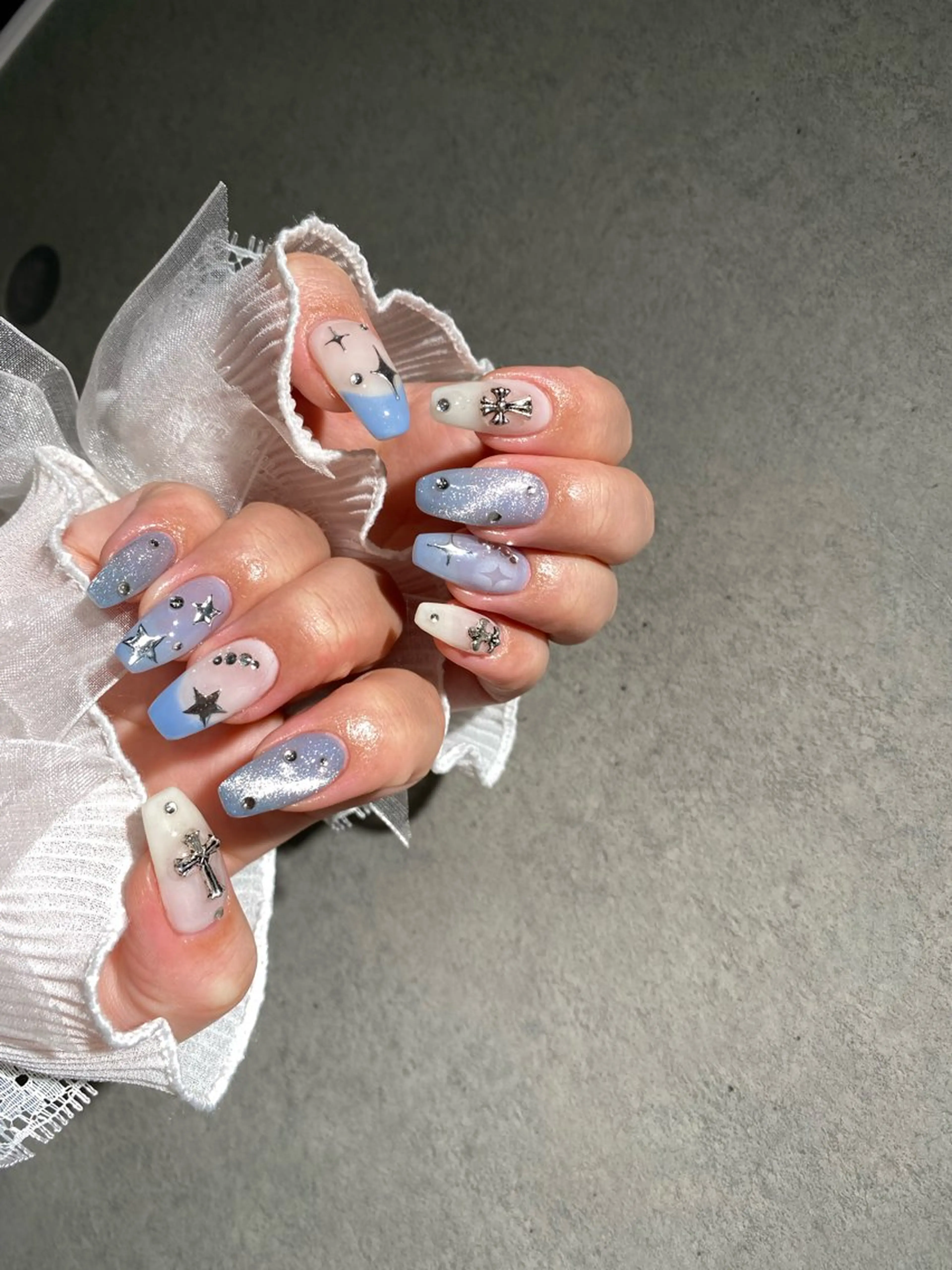 ネイル I-nailロング /ワンホン/キラキラのネイルデザイン