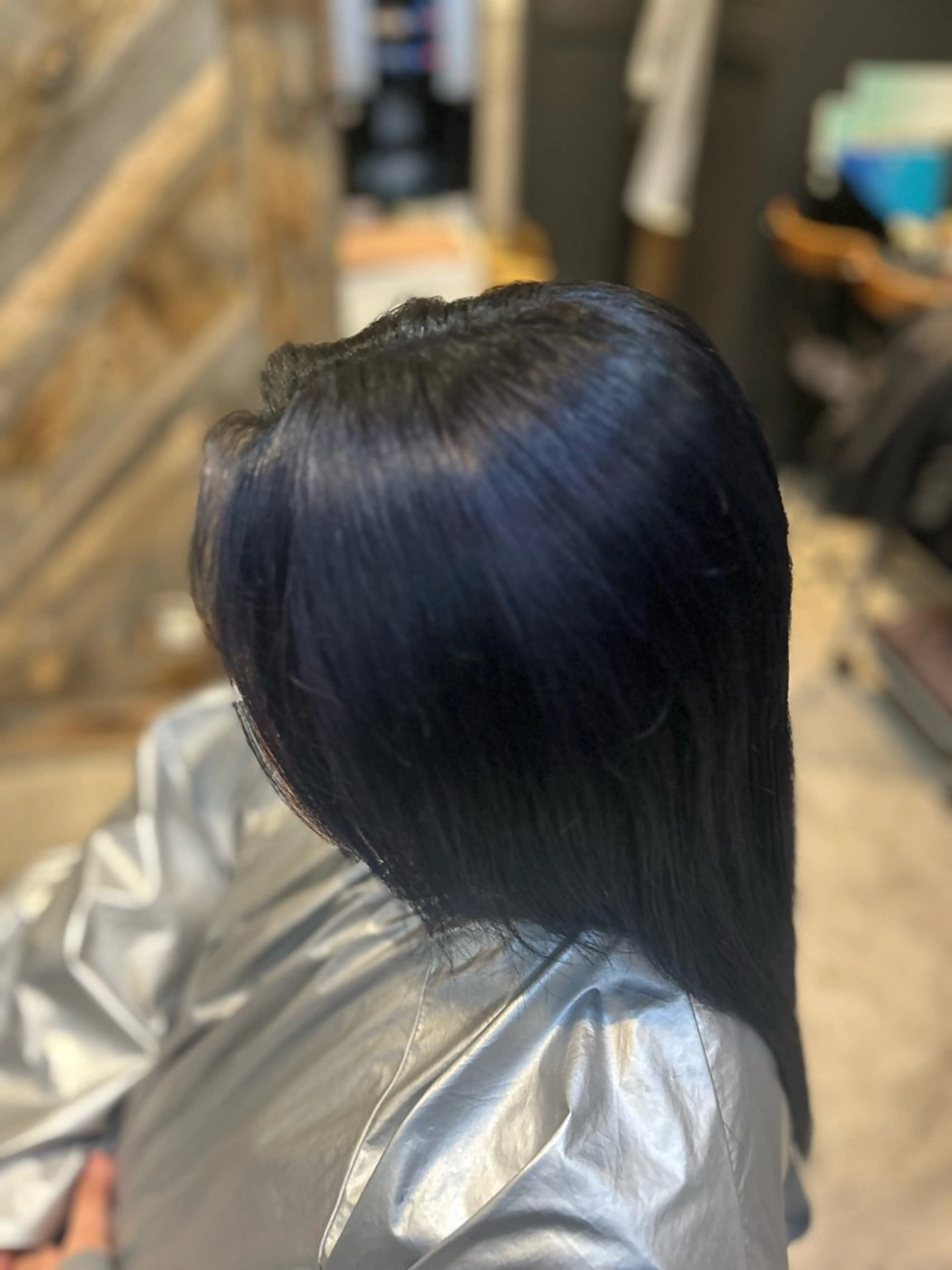ロング カラー 黒髪 ブルーカラー ブルーブラック ヘアカラー 手嶋 杏梨のヘアスタイル