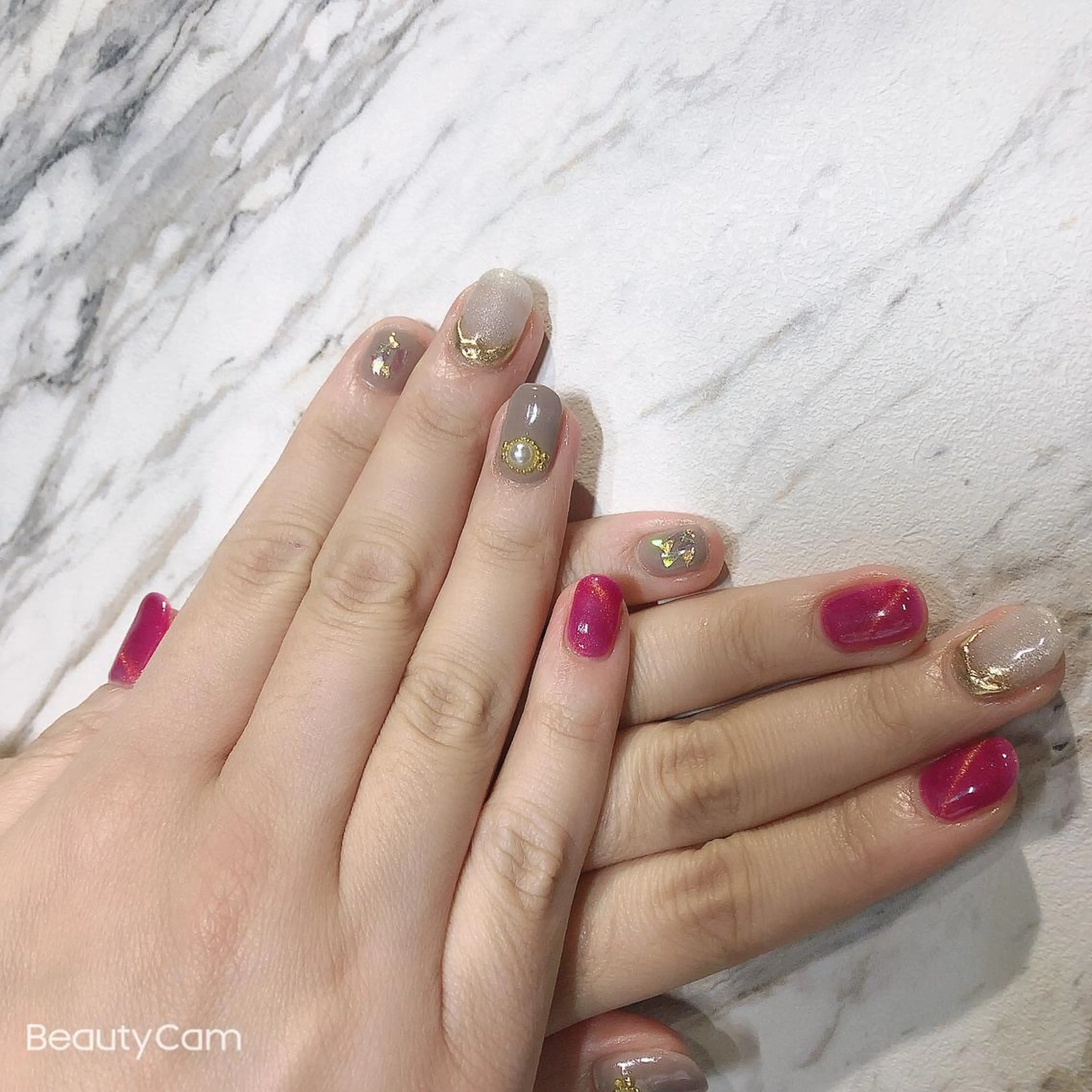 ネイル ガレンドウ 白澤 愛子のネイルデザイン