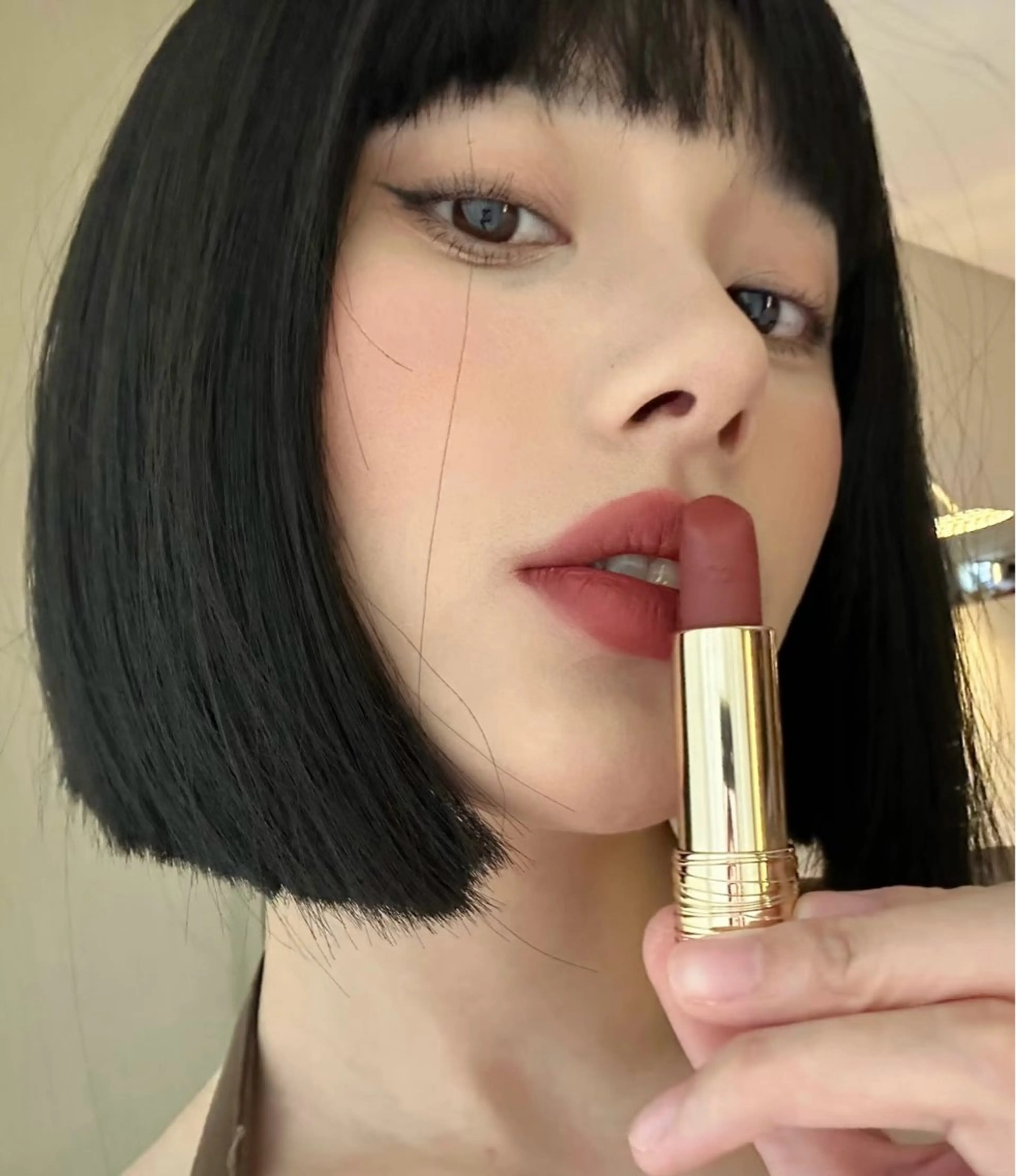 ショート カラー ヘアアレンジ ボブ yoko/レイヤー /小顔ボブ／メンズのヘアスタイル