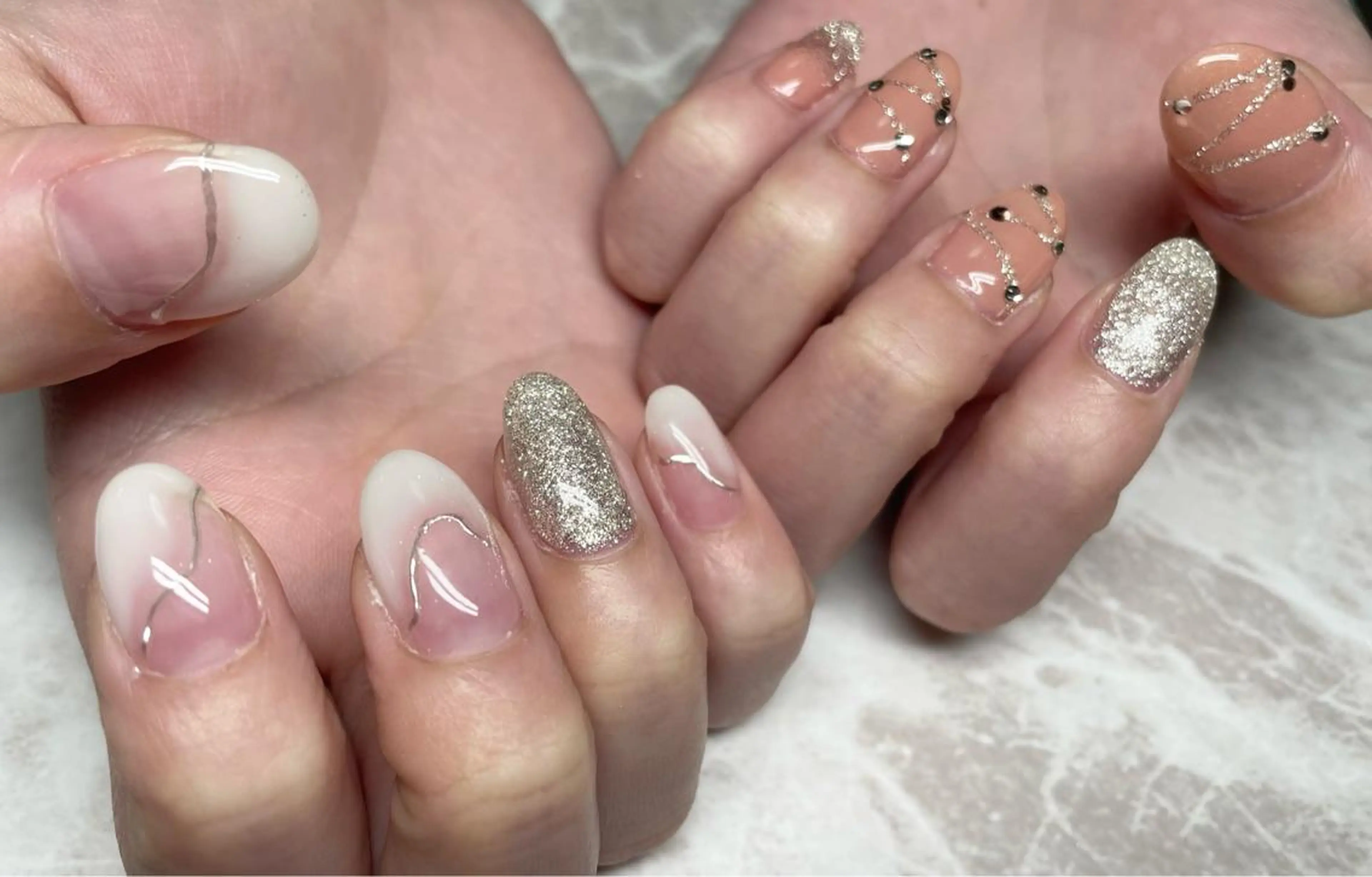 ネイル Roi〈ロワ〉 Minakoのネイルデザイン