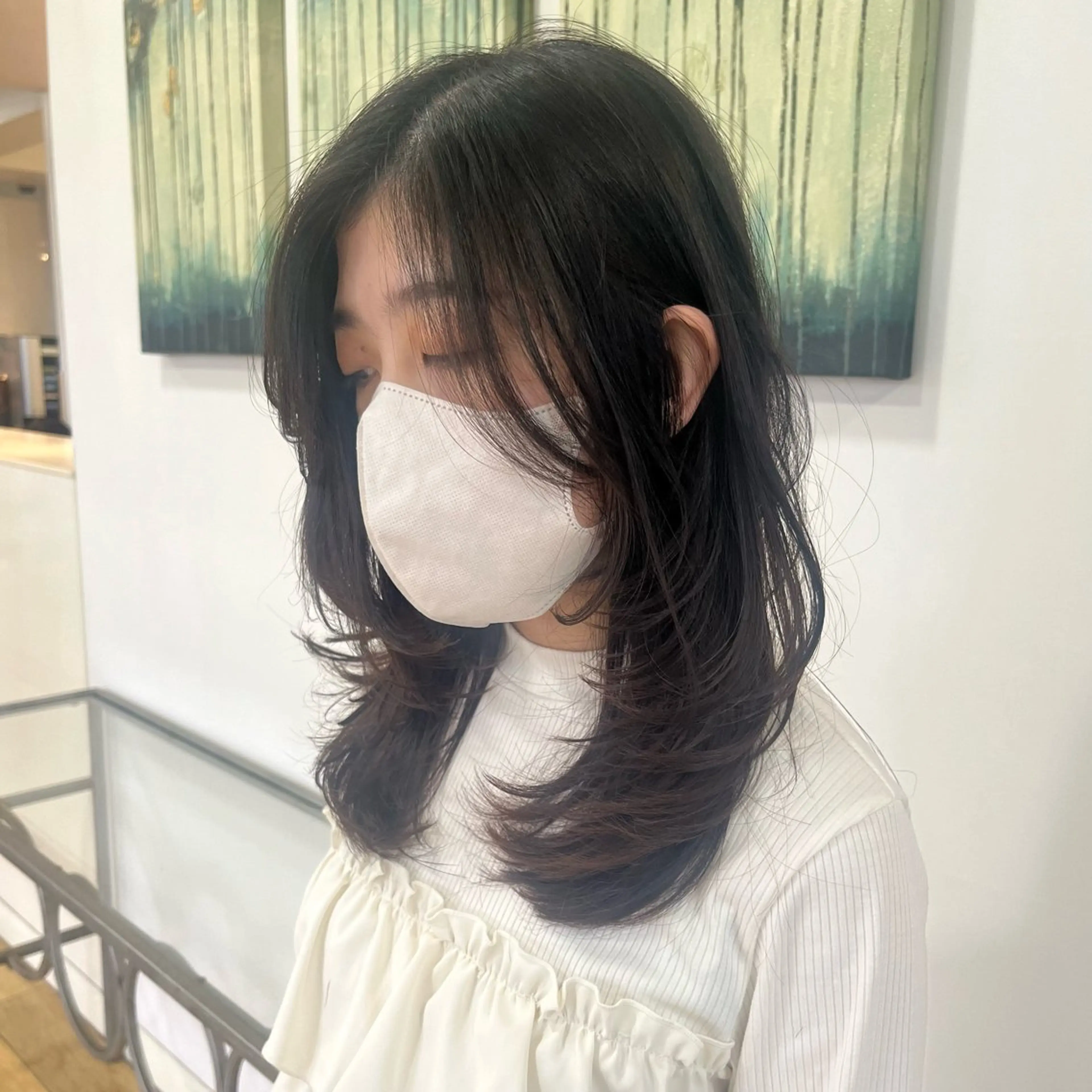セミロング レイヤーカット 宮成 佳歩のヘアスタイル