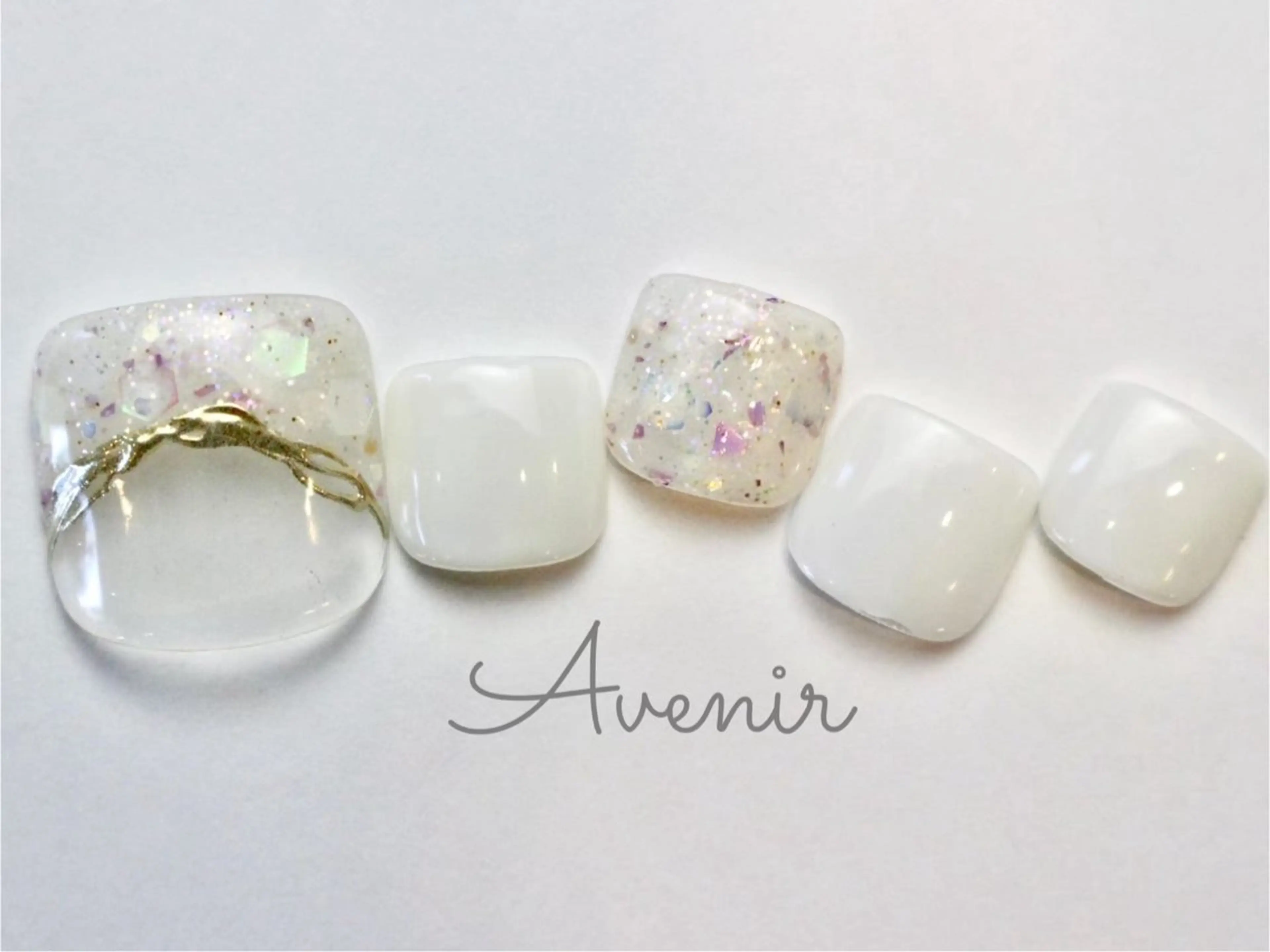 ネイル フットネイル Avenir 表参道 nail＆eye予約のネイルデザイン