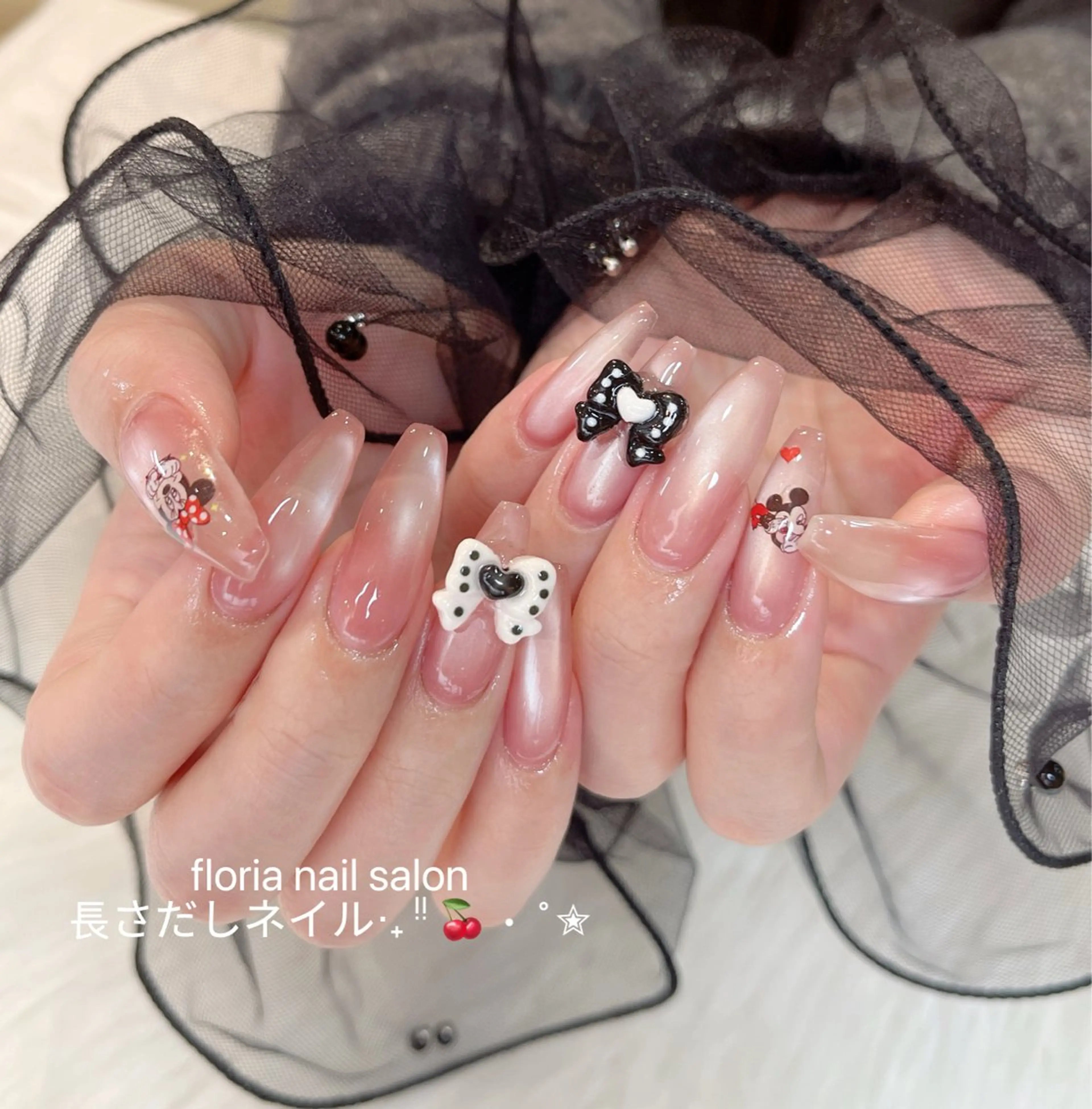 ネイル アートネイル チークネイル 桜ネイル フラッシュネイル フレンチネイル ハンドネイル Floria ユイのネイルデザイン