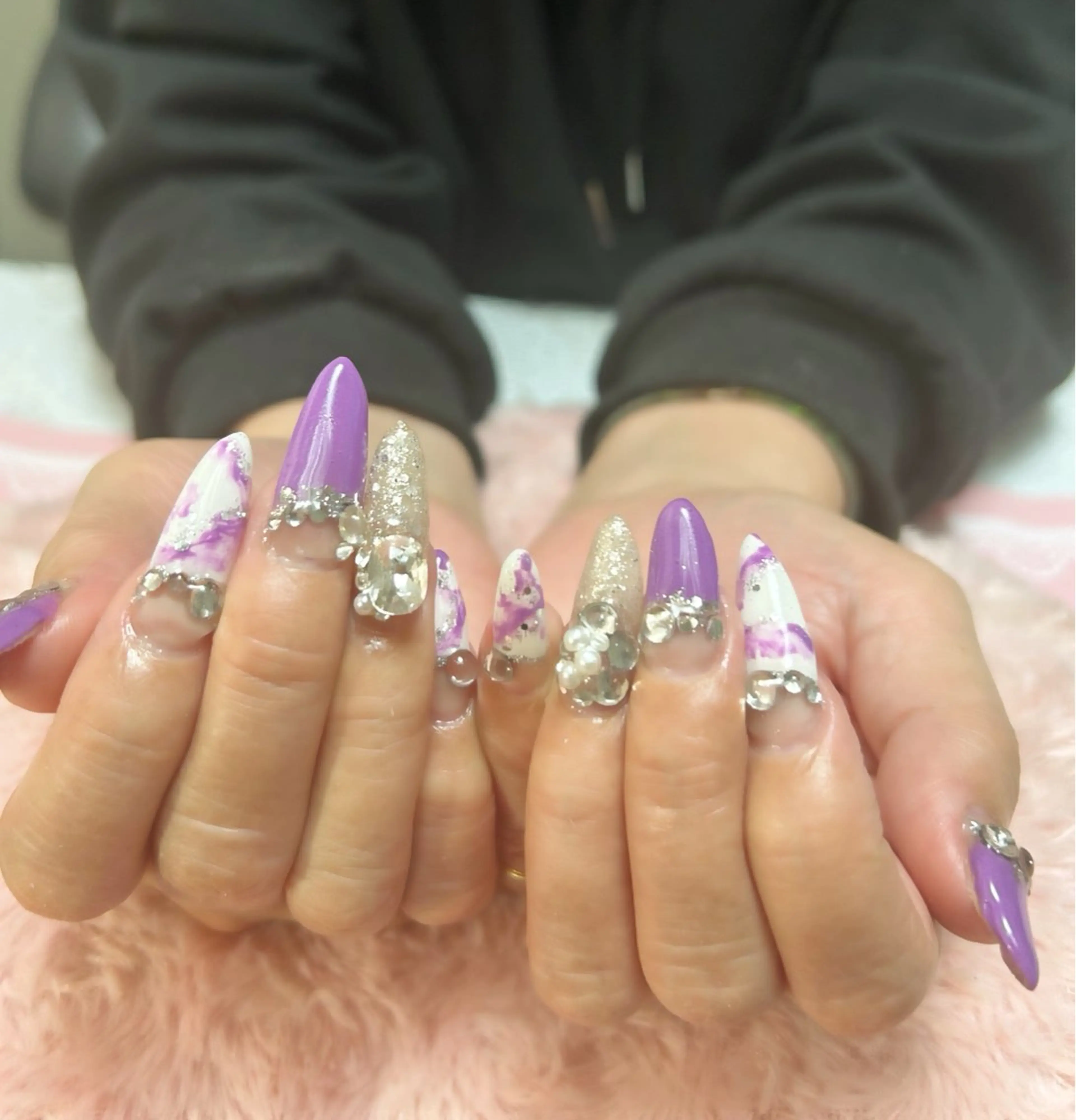 ネイル ＧＬAD グラットのネイルデザイン