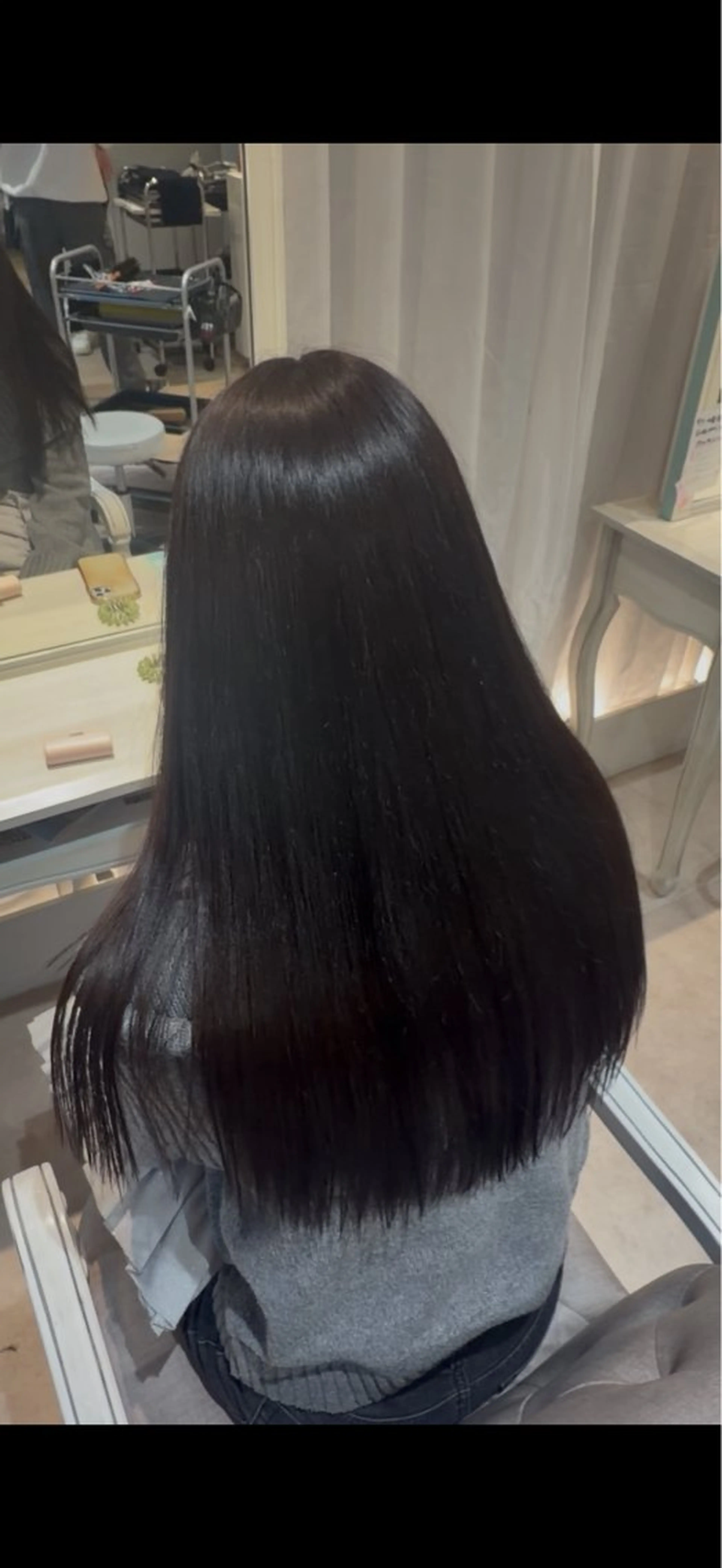 ロング カラー カット ヘアカラー CreBiA ひなたのヘアスタイル