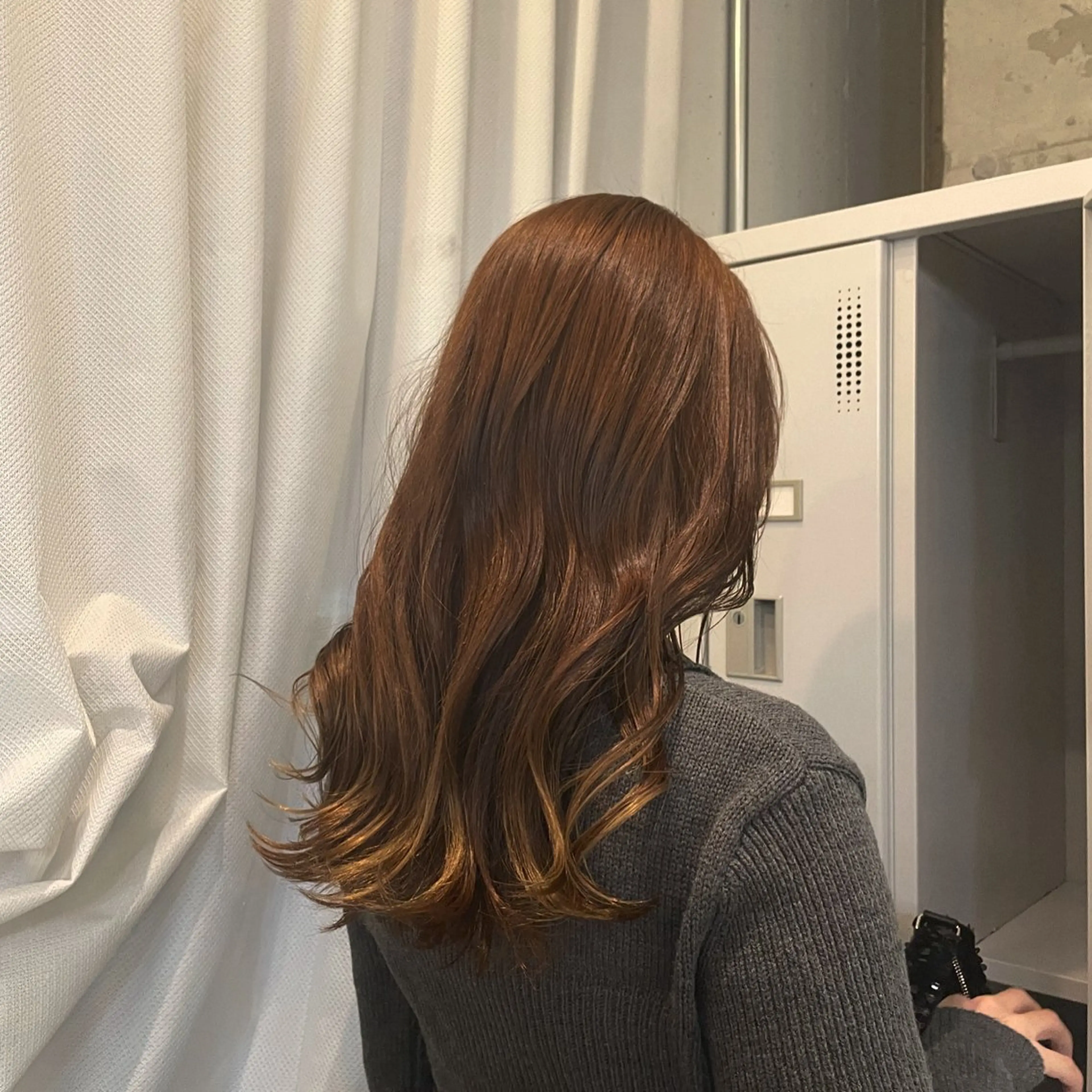 セミロング カラー ブリーチ ヘアカラー 透明感カラー🪡🤍 nanao🤍🪡のヘアスタイル