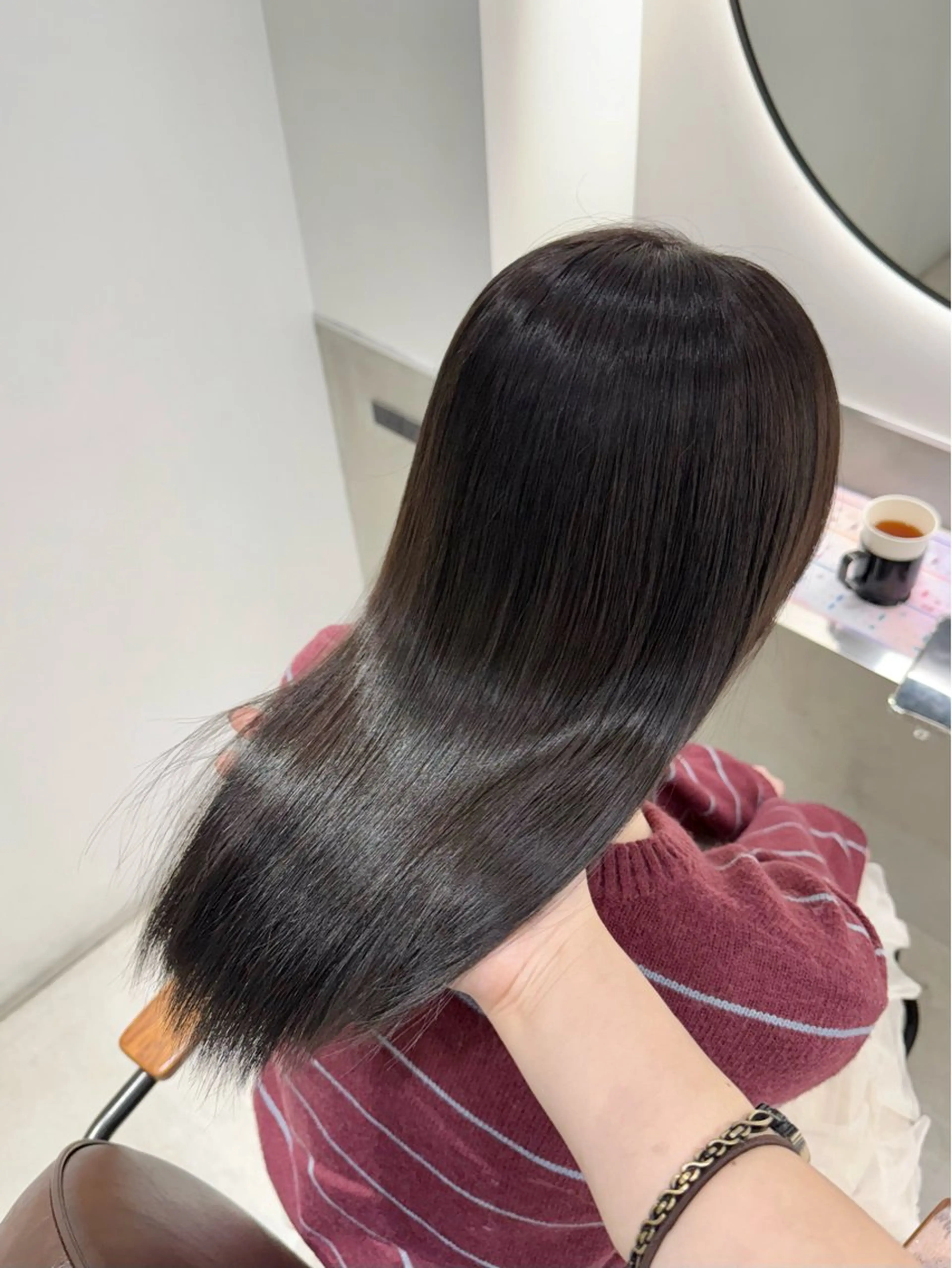ロング チョコレートブラウン 髪質改善 トリートメント ヘアカラー トリートメント 艶髪カラー🫧 髪質改善🪽萩原のヘアスタイル
