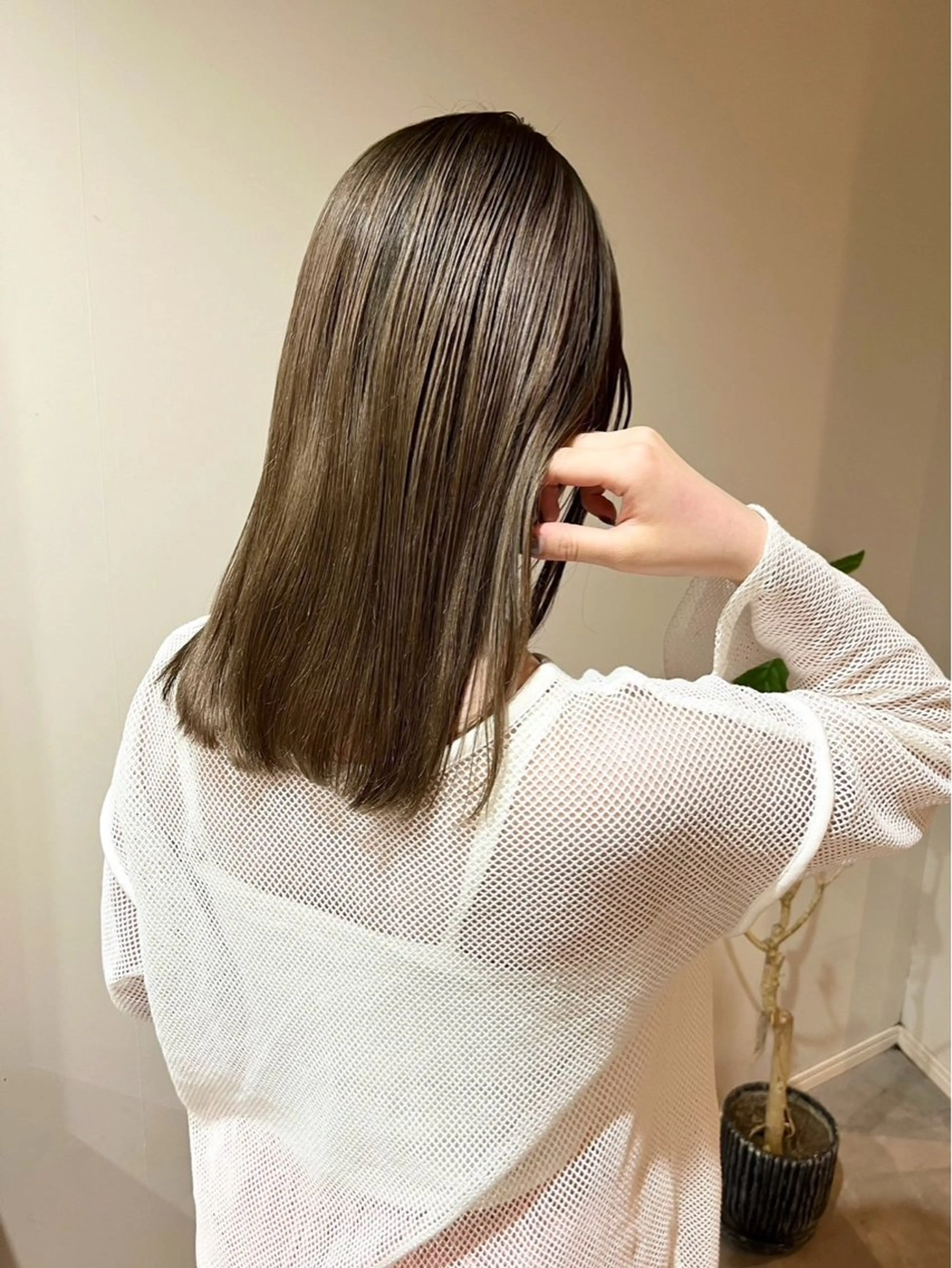 ミディアム サワムラ ソナタのヘアスタイル