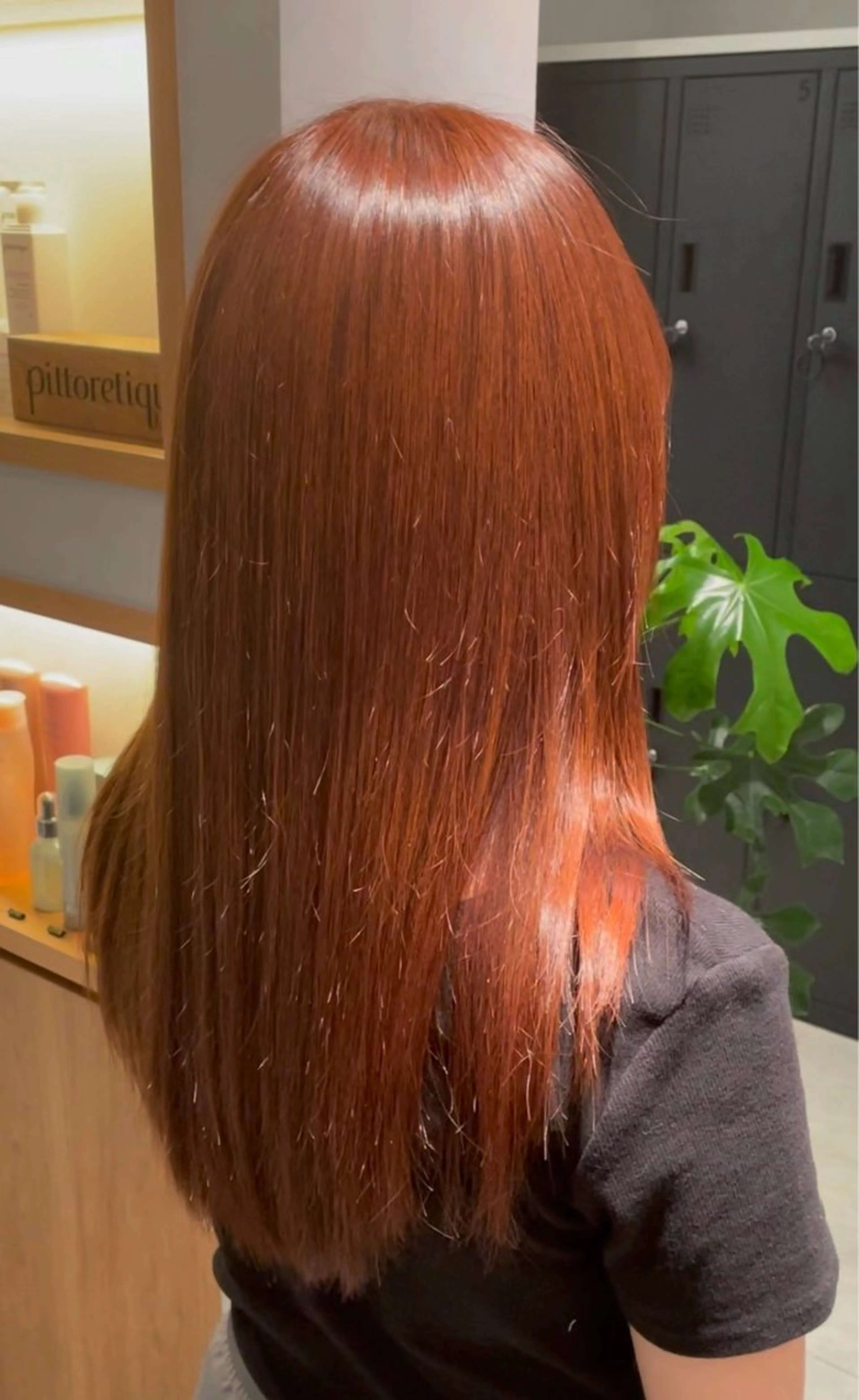 ロング カラー ヘアカラー 江藤 かえでのヘアスタイル