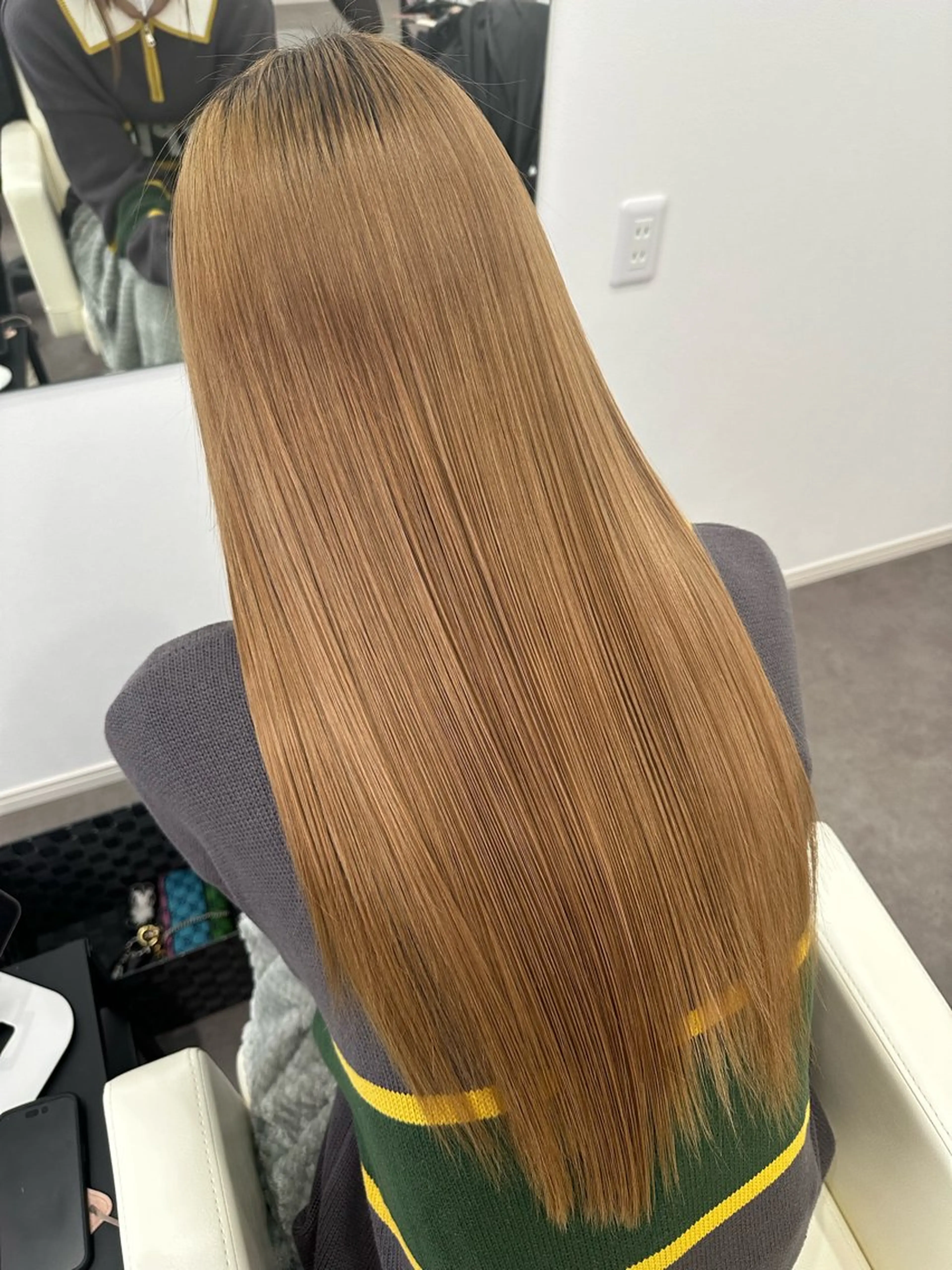 ロング H/Reinigen所属・H/Reinigen レイニゲンのマツエク・マツパデザイン