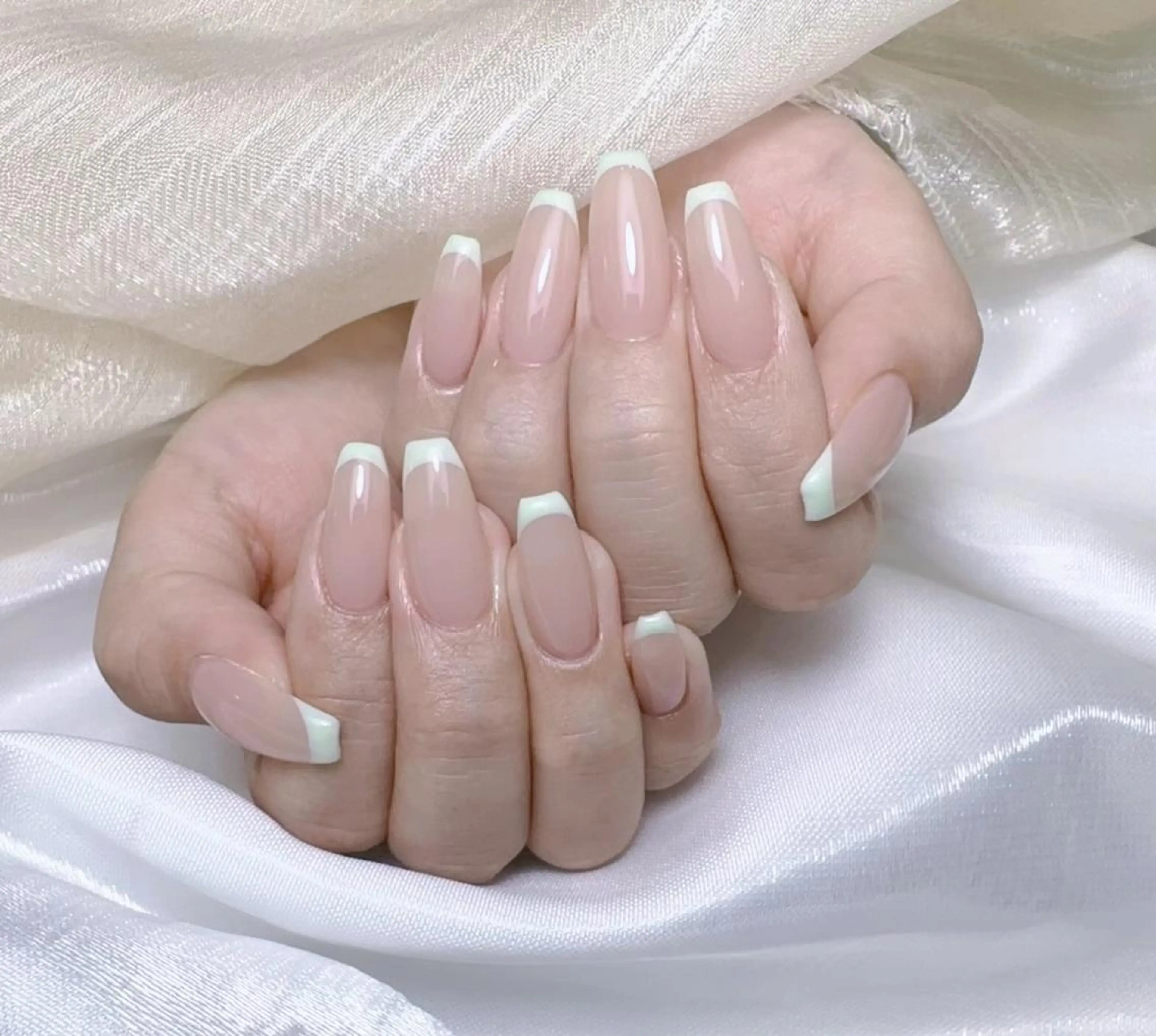 🌈HAND💕ベース付きフレンチ「ソフトジェルオフ無料」の写真