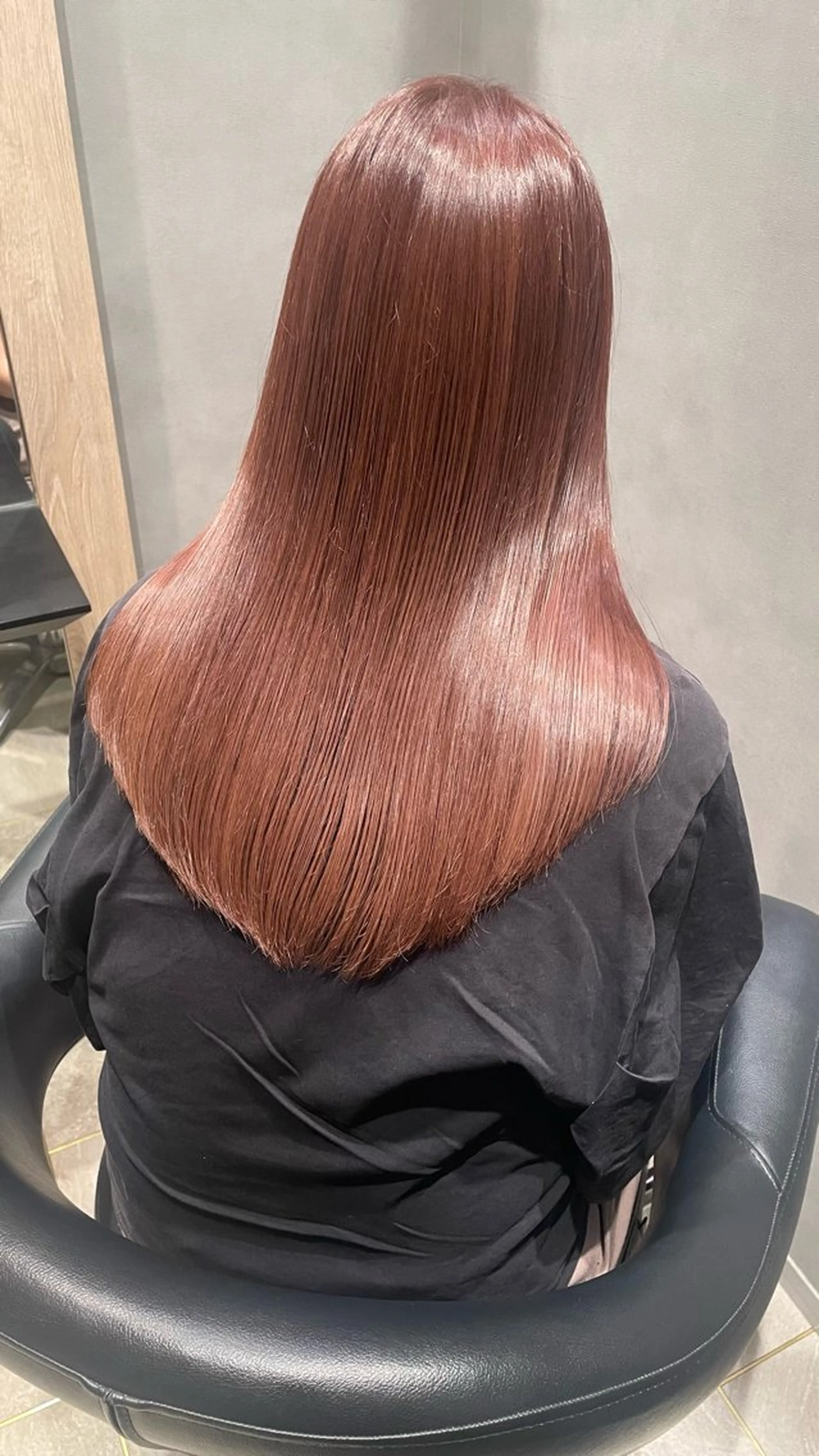 ミディアム カラー カット ヘアカラー ヘアセット EMANONシェアサロン心斎橋店所属・韓国メンズヘア　ミル クティボブ　足立佳代のヘアスタイル