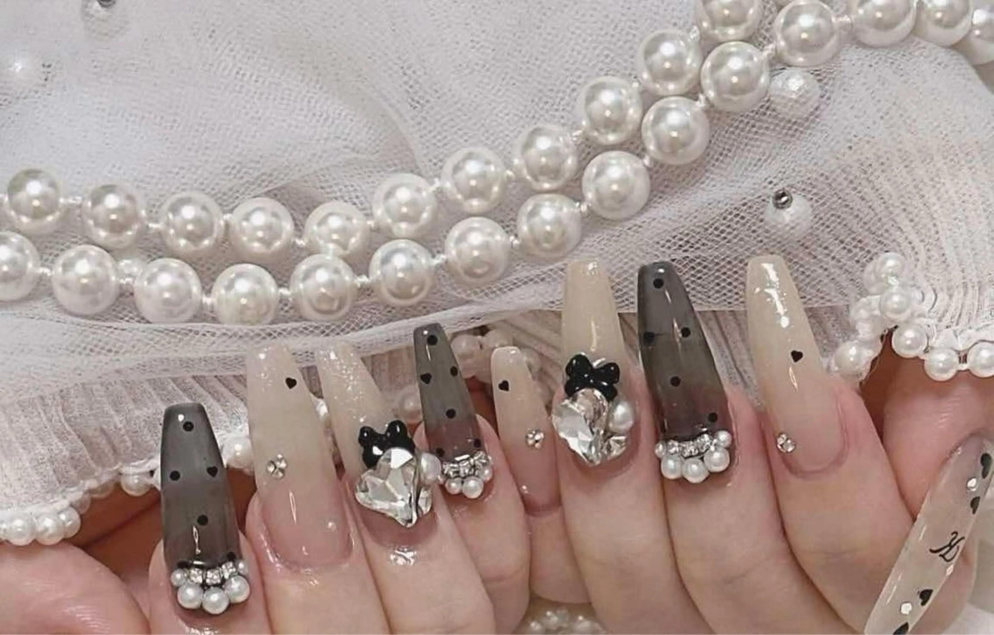 ネイル オーロラネイル チークネイル 長さ出し フットネイル フレンチネイル Lee Nails チップ長さだし専門店のネイルデザイン