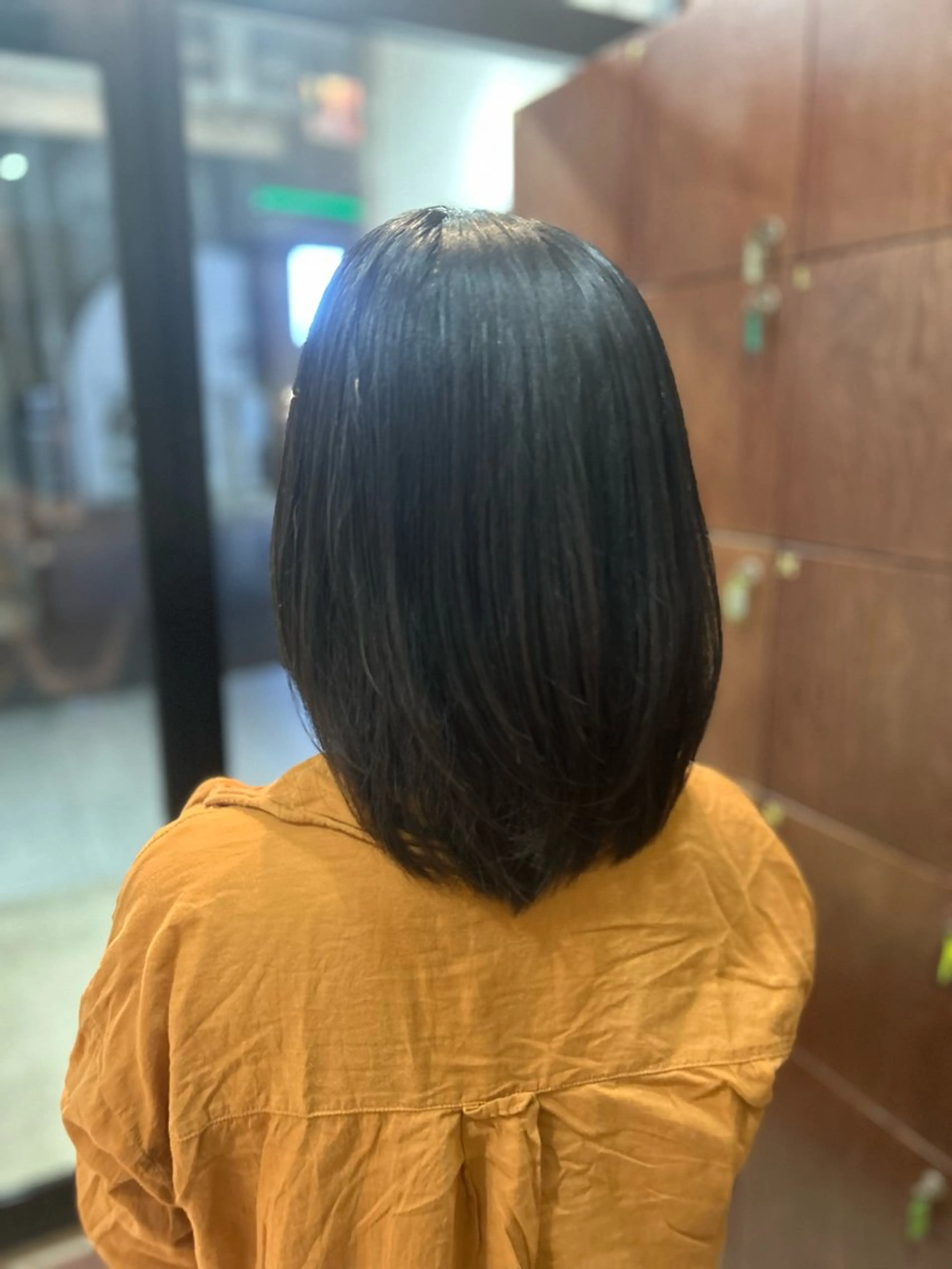 ミディアム 津田 花望のヘアスタイル