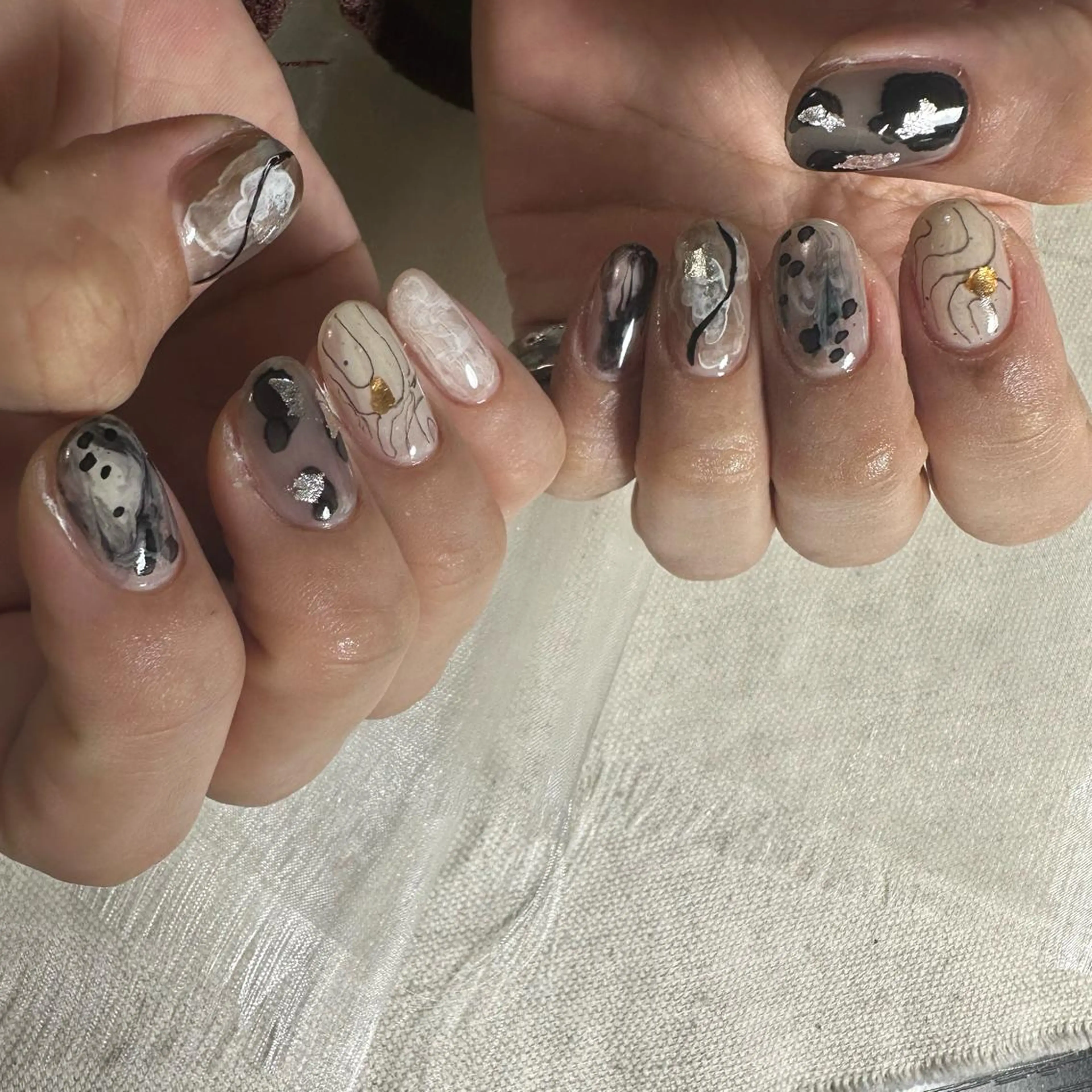 ネイル ハンドネイル 里見 麗のネイルデザイン