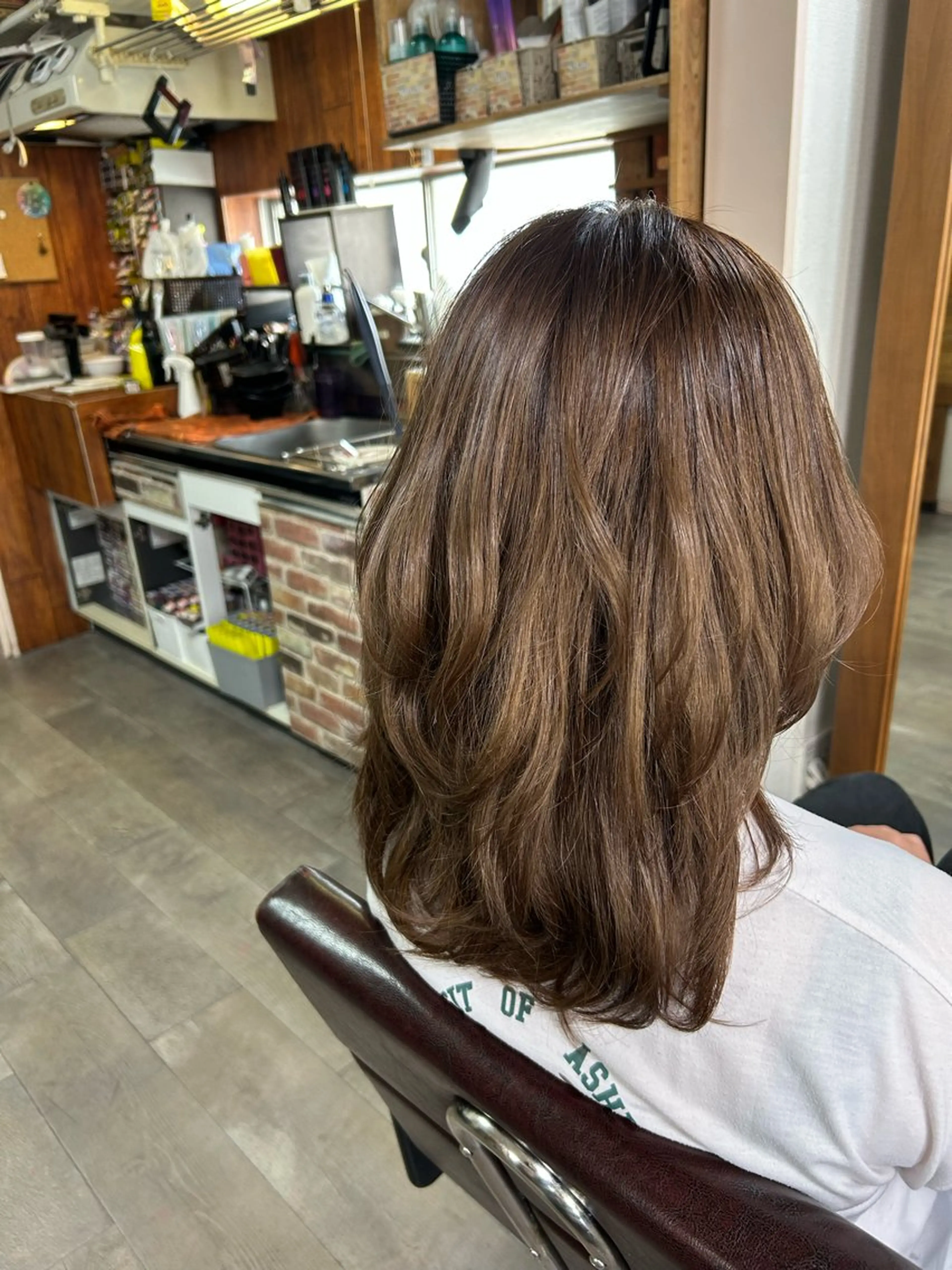 セミロング カラー ブリーチ ブラウンカラー ヘアカラー 🌈アイスアウト🌈 Mahoのヘアスタイル
