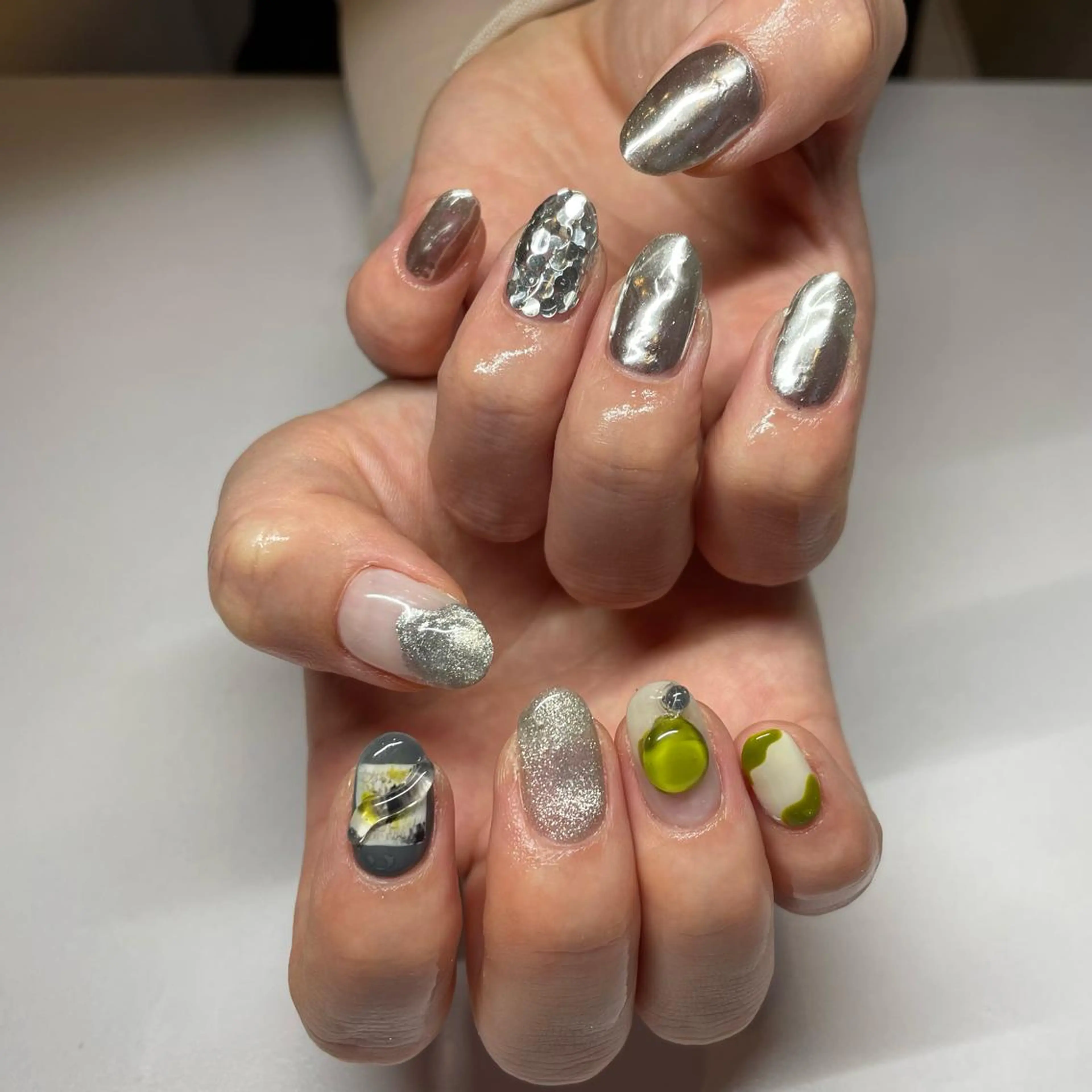 ネイル ハンドネイル ハンドケア RUKA 美容院×ネイリストのヘアスタイル