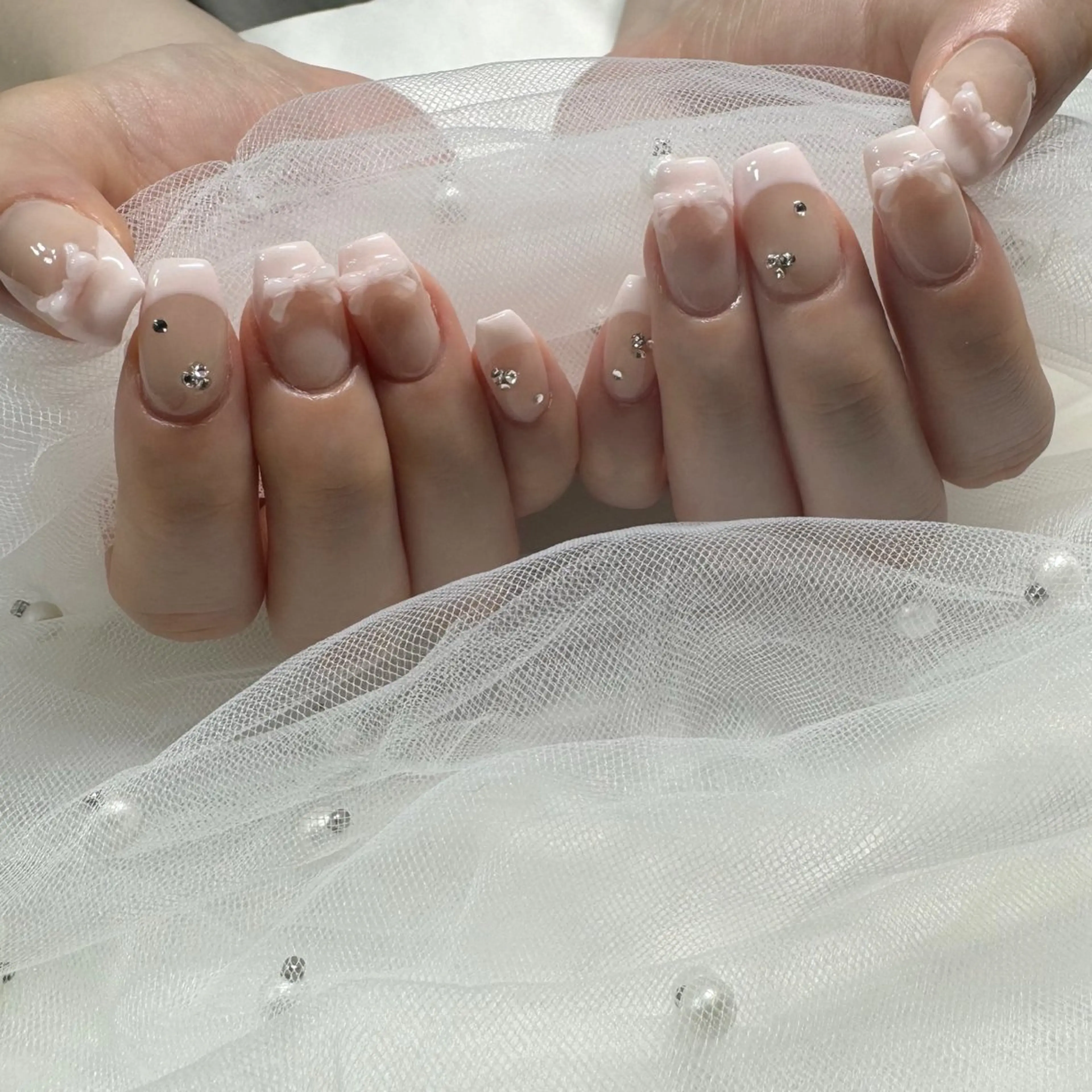 ネイル リボン 東 千夏のネイルデザイン