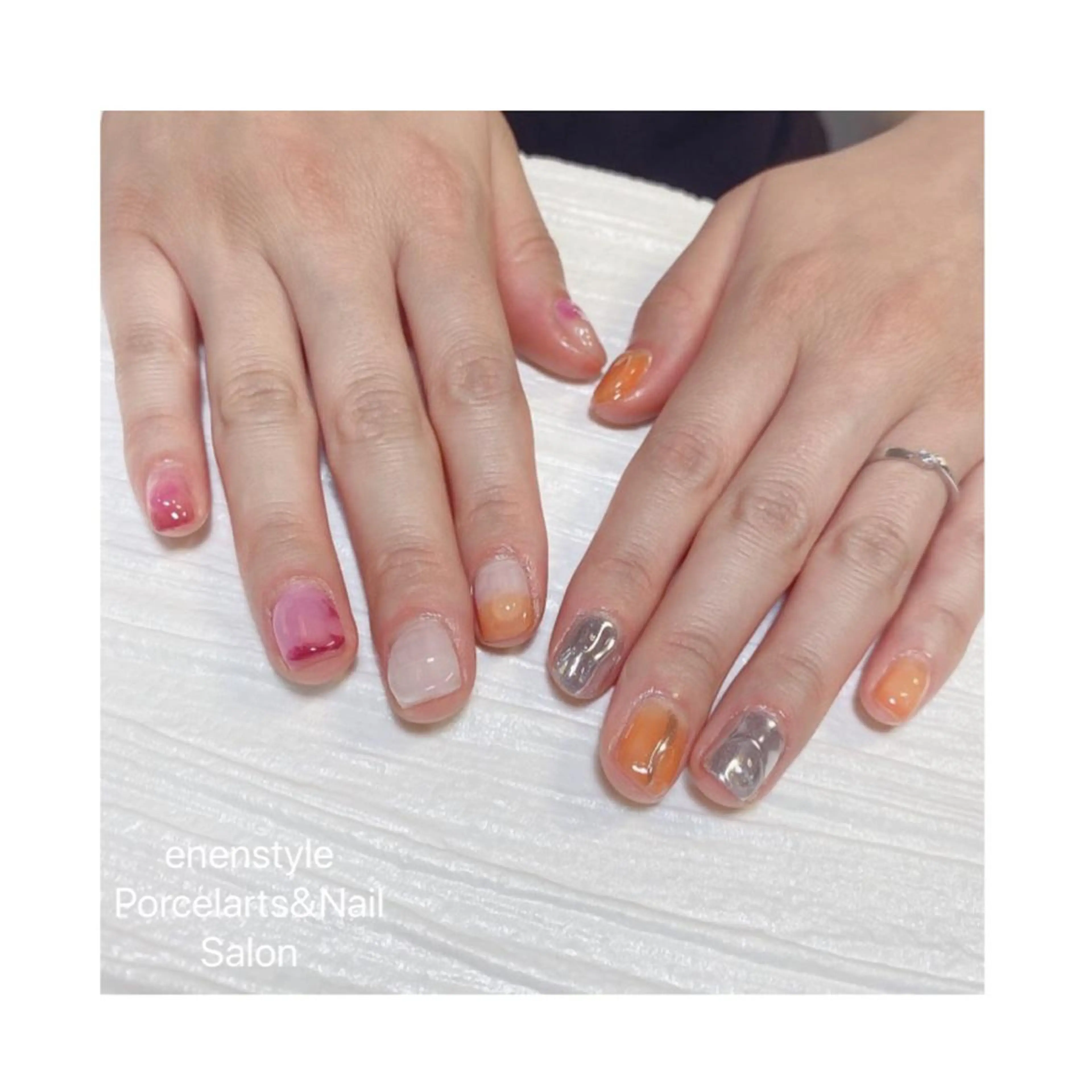 ショート ネイル 👑enen style👑のネイルデザイン