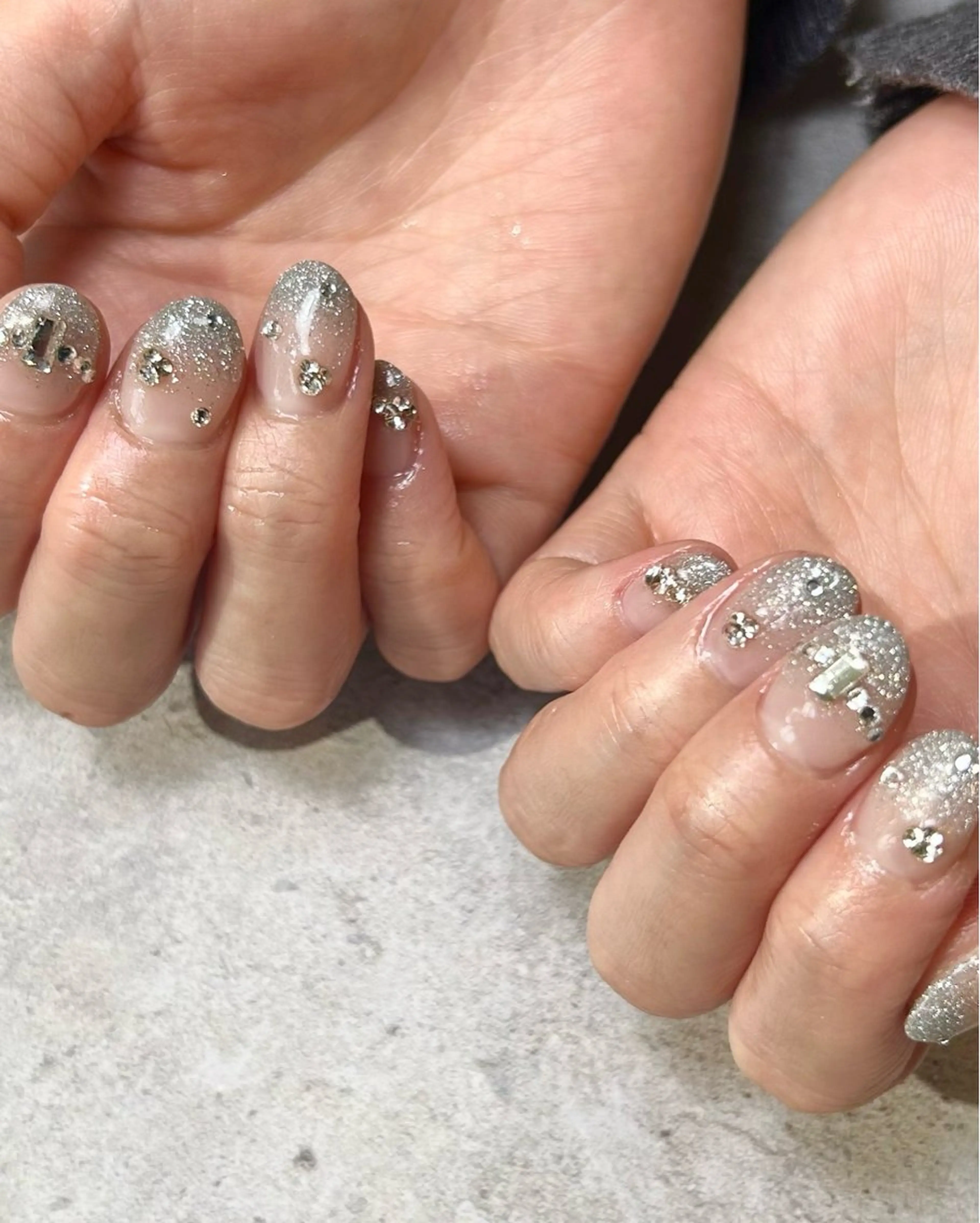 ネイル フラッシュネイル キラキラネイル ラメ(グリッター) 持ち込み シルバー ハンドネイル Reflection marikoのネイルデザイン