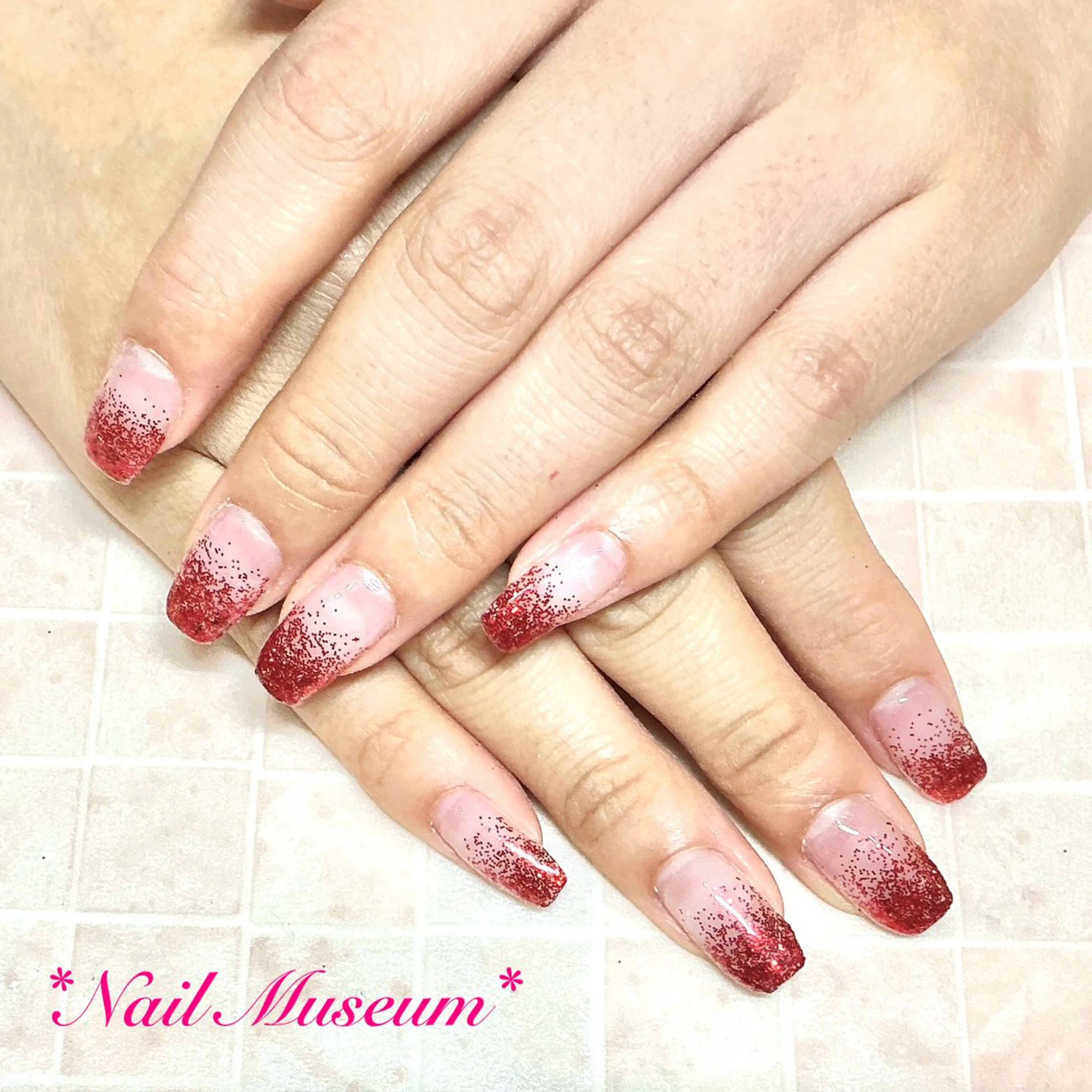 ネイル ブルー ジェルネイル グラデーション ラメ(グリッター) ラメグラデーション nailmuseum KAMATARIのネイルデザイン